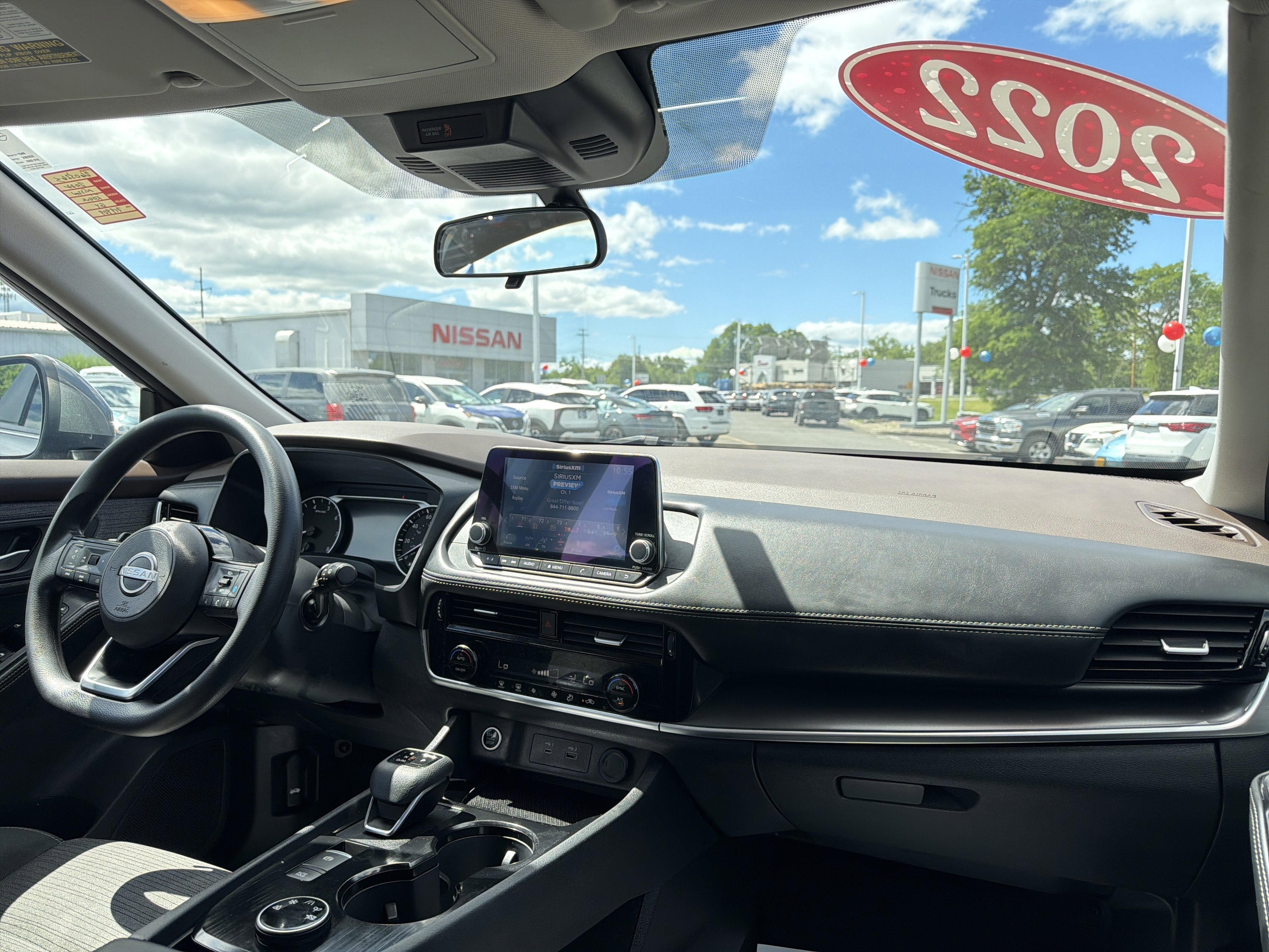 2022 Nissan Rogue SV