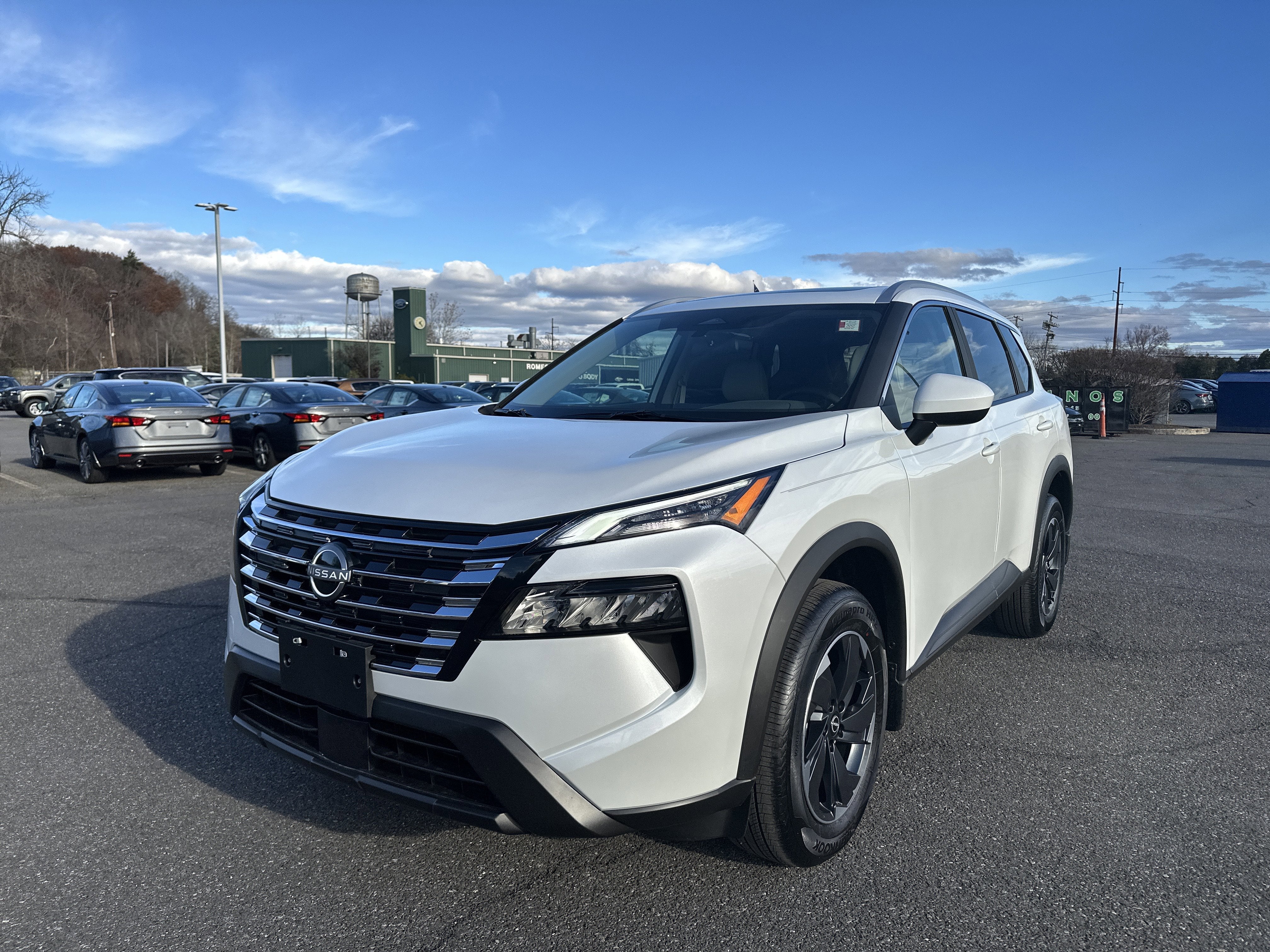 2026 Nissan Rogue SV