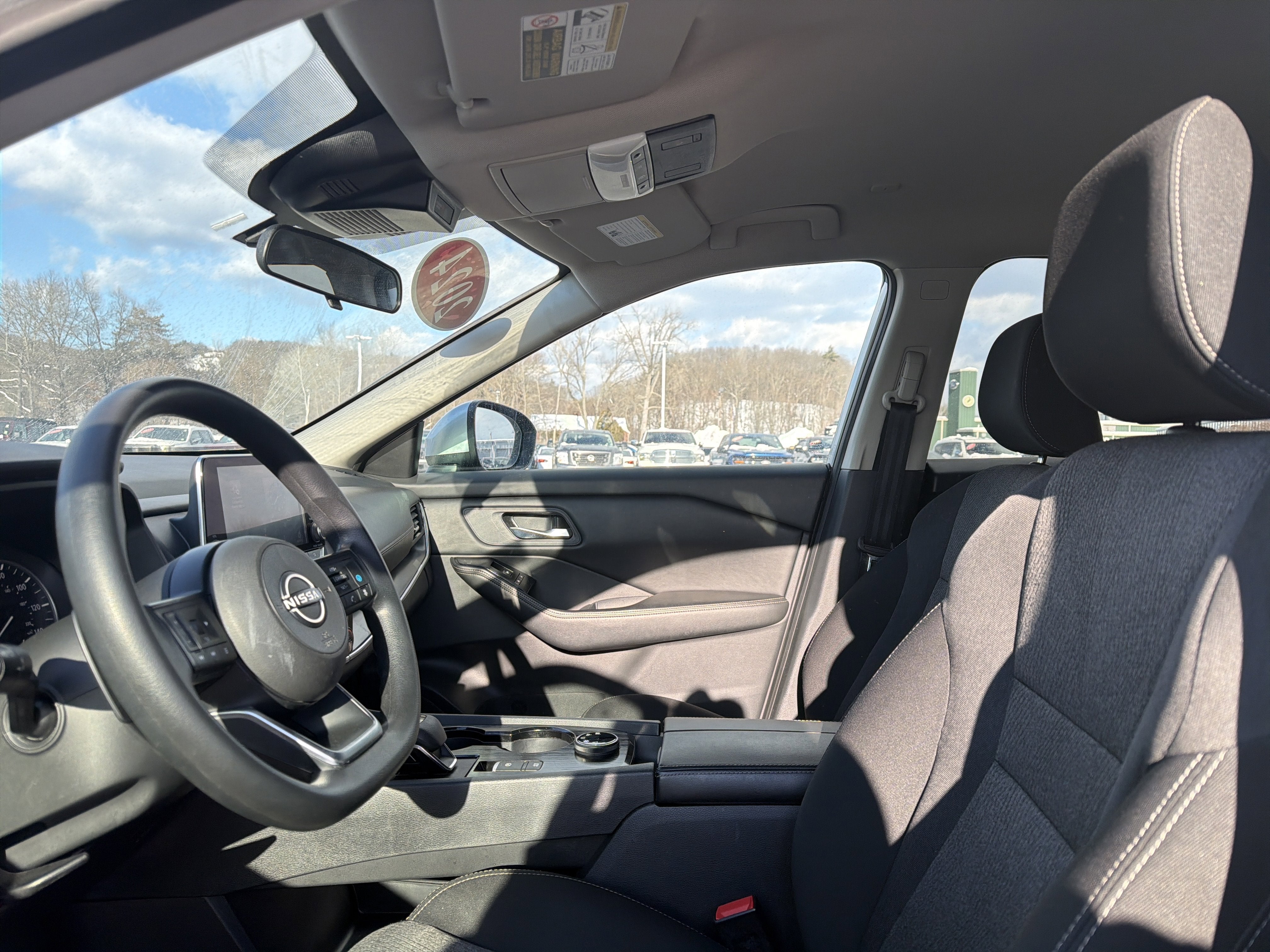 2024 Nissan Rogue SV