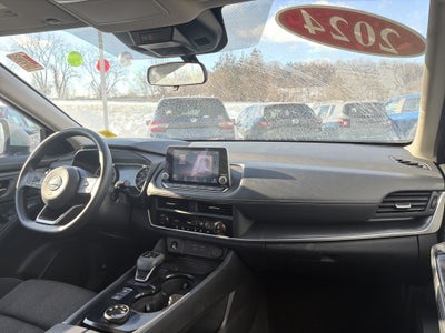 2024 Nissan Rogue SV