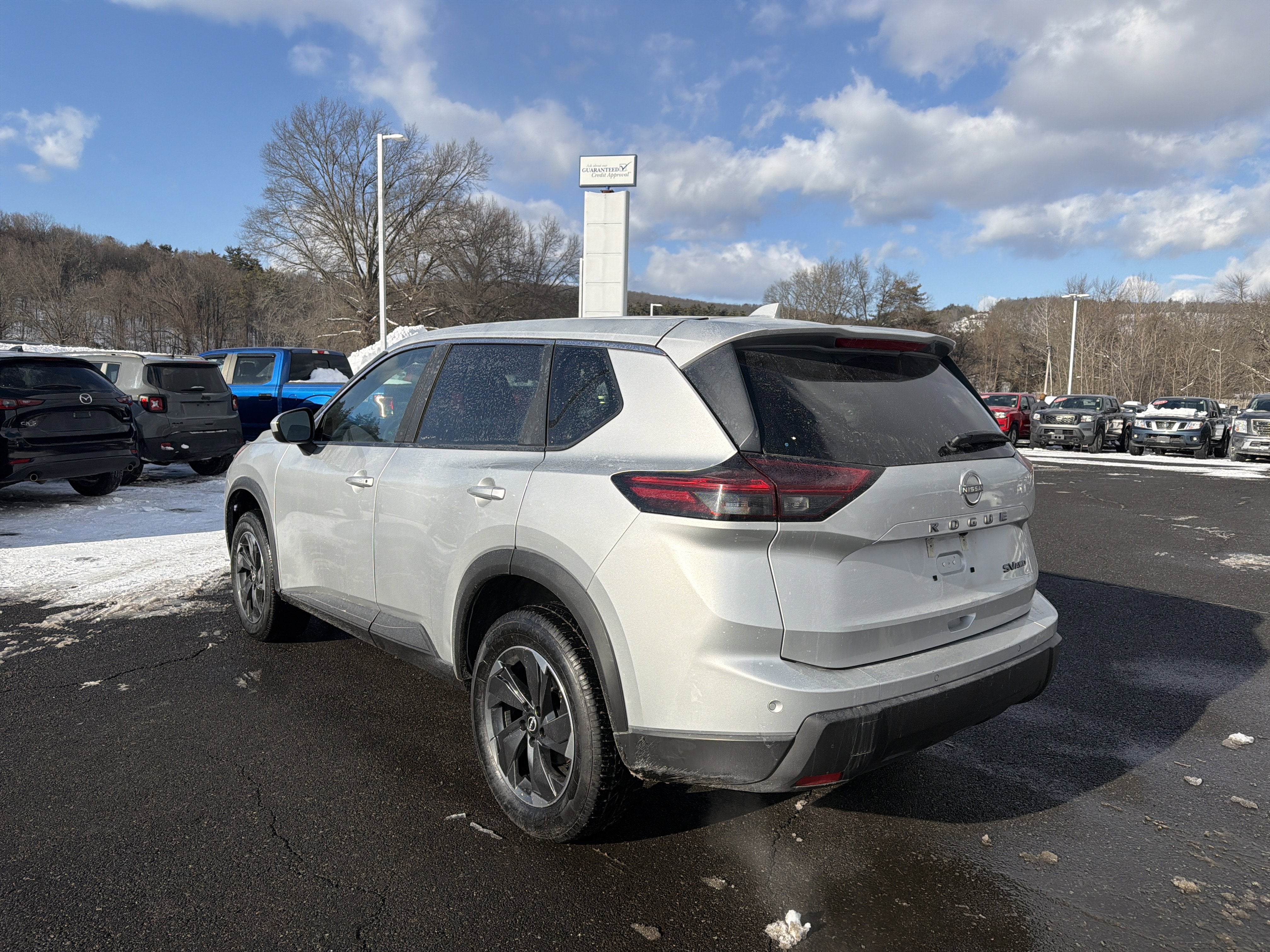 2024 Nissan Rogue SV