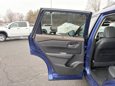 2022 Nissan Rogue SL