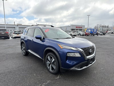 2022 Nissan Rogue SL