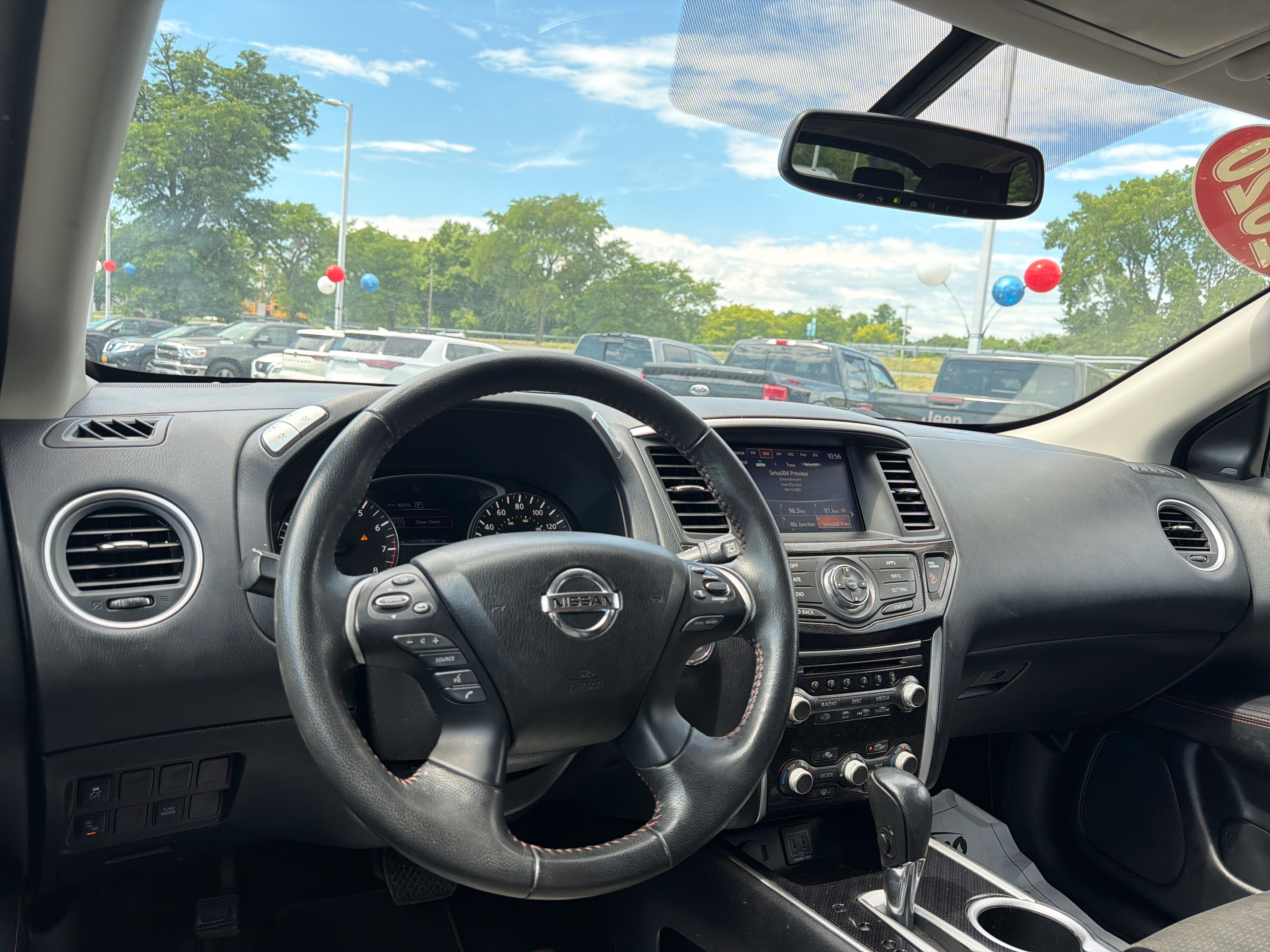 2020 Nissan Pathfinder SV