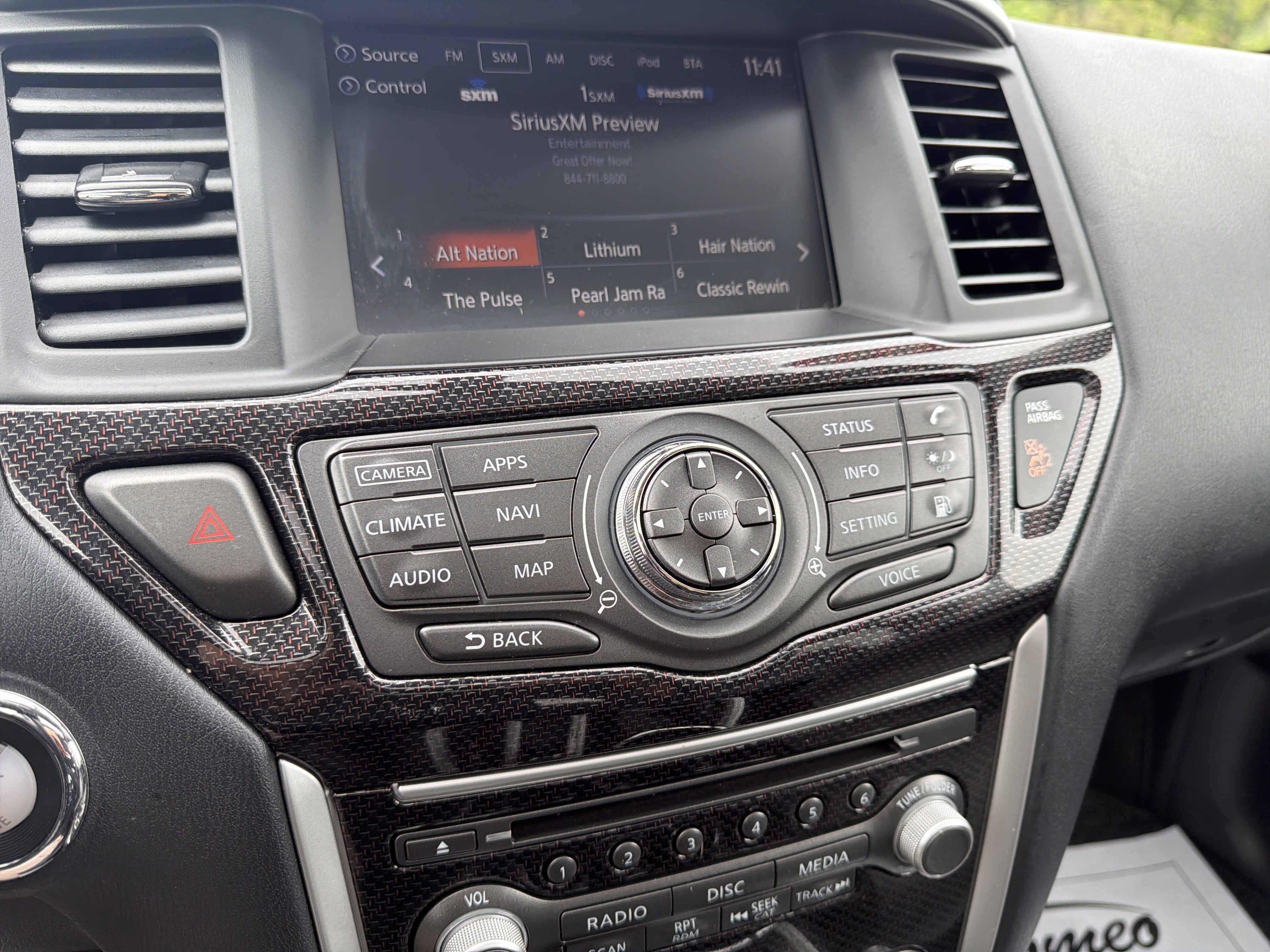 2020 Nissan Pathfinder SL