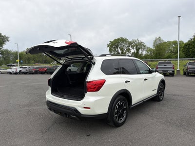 2020 Nissan Pathfinder SL
