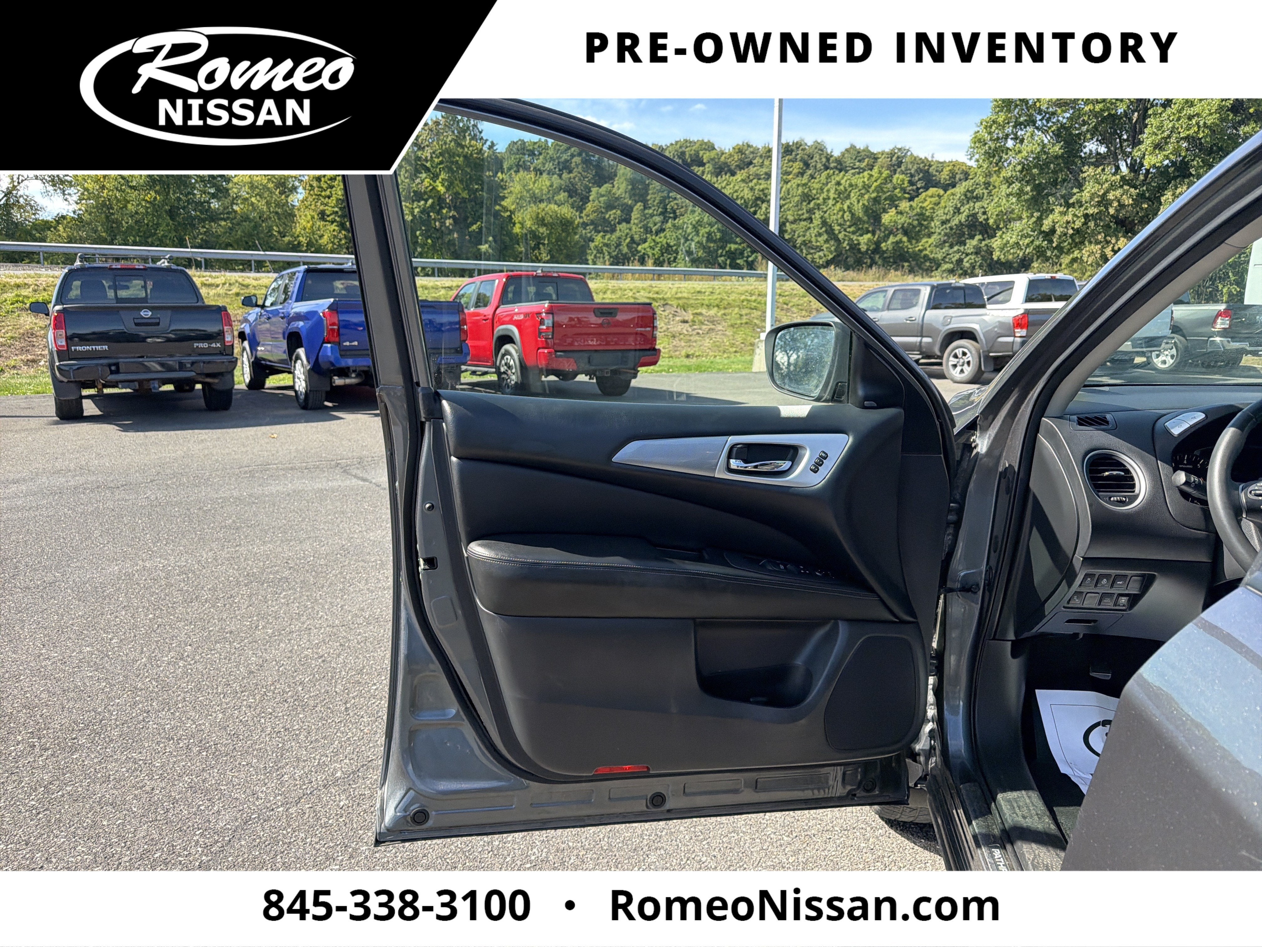 2018 Nissan Pathfinder SL