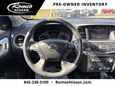 2018 Nissan Pathfinder SL