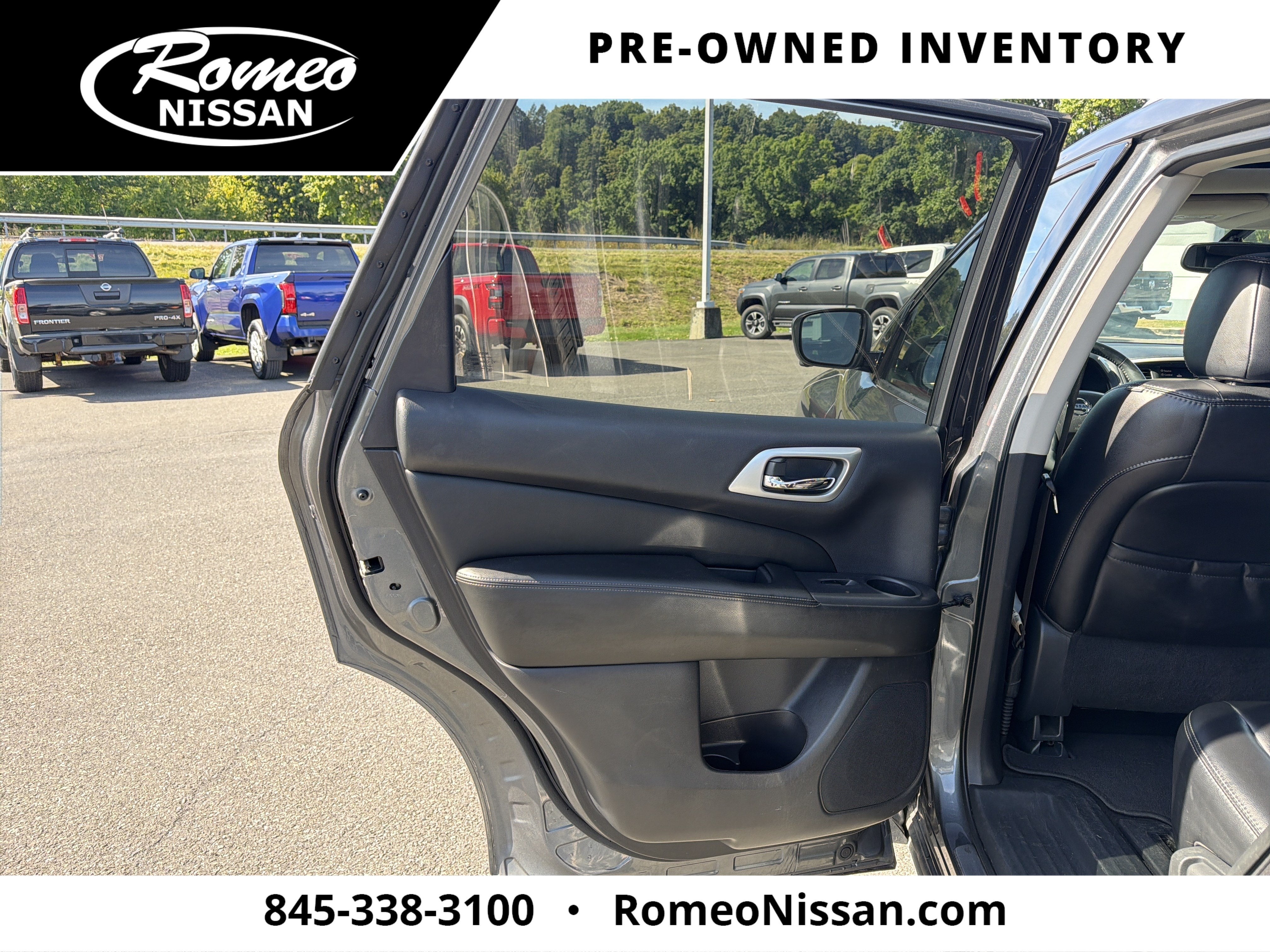 2018 Nissan Pathfinder SL