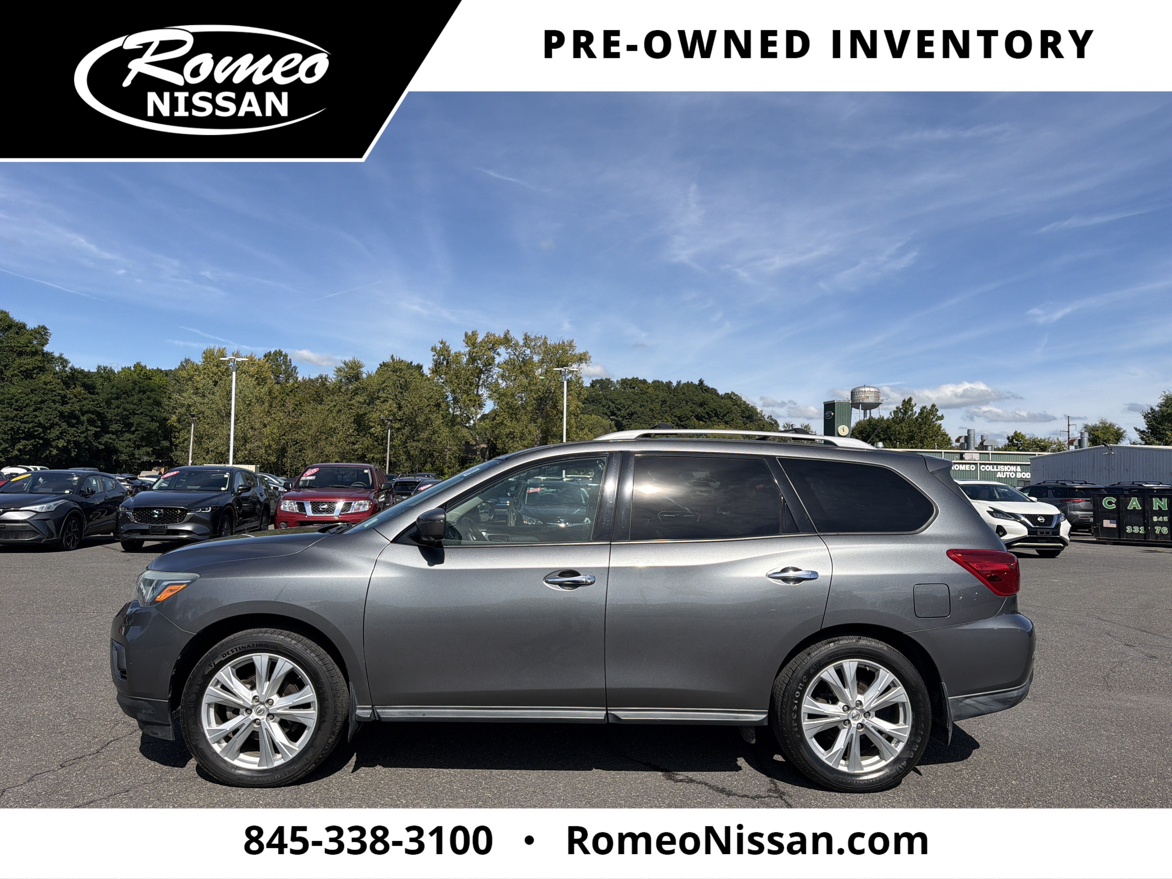 2018 Nissan Pathfinder SL