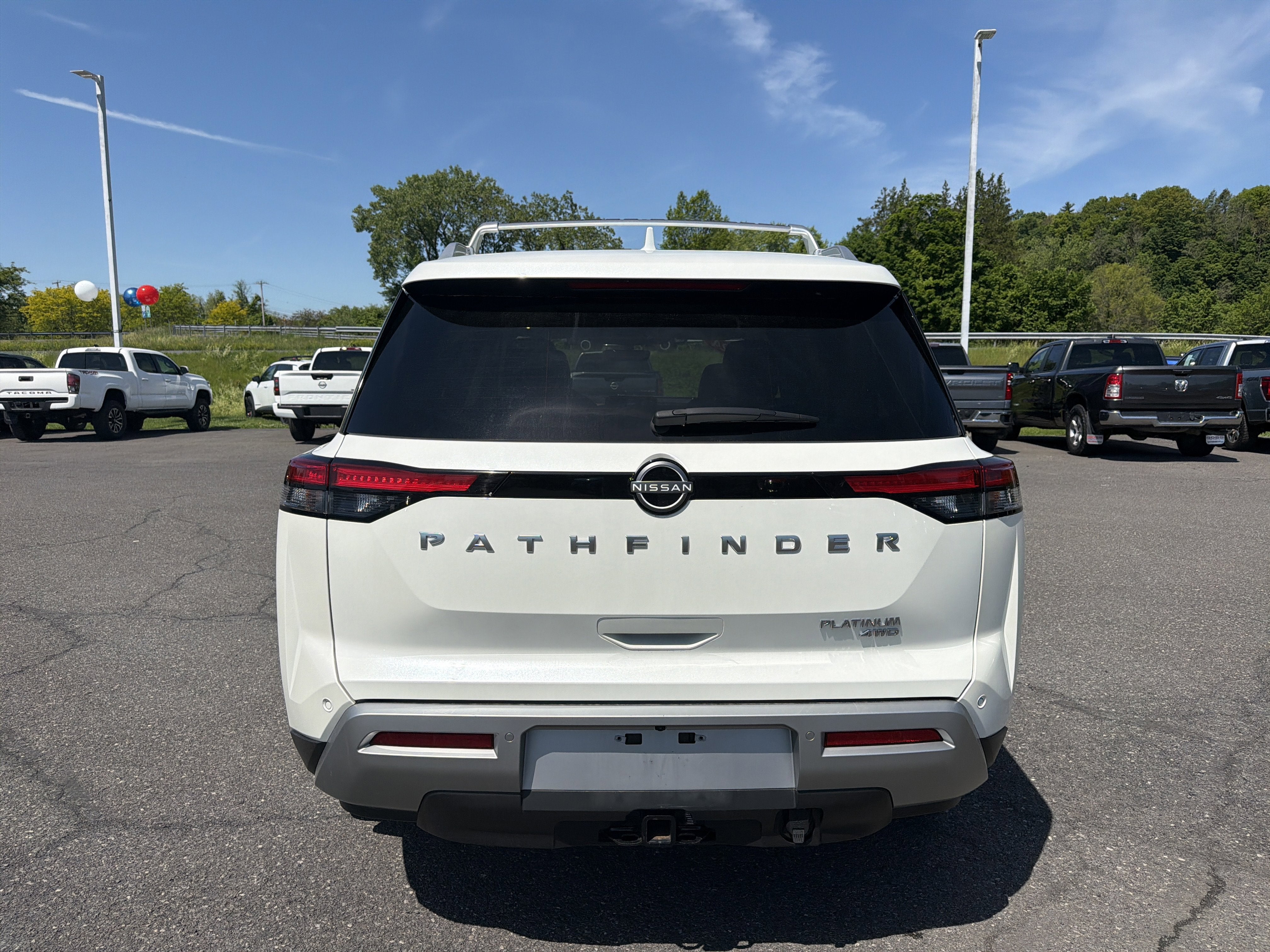 2024 Nissan Pathfinder Platinum
