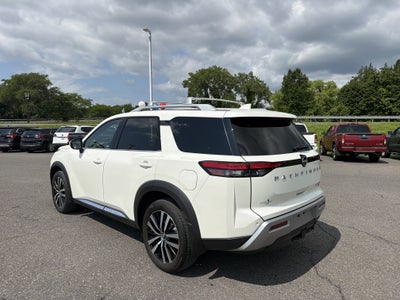 2023 Nissan Pathfinder Platinum