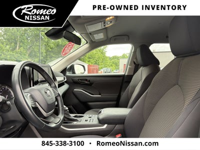2023 Toyota Highlander LE