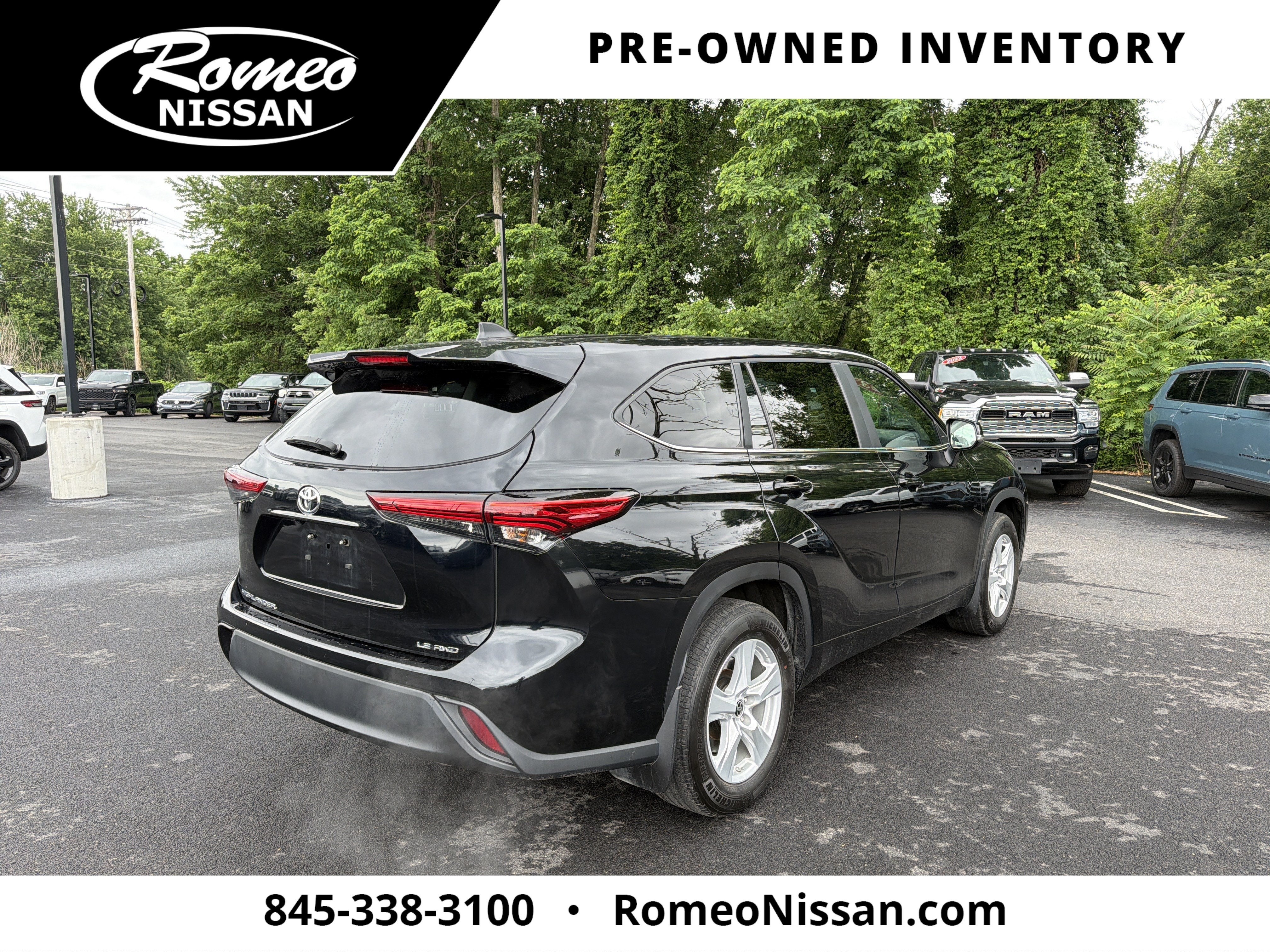 2023 Toyota Highlander LE