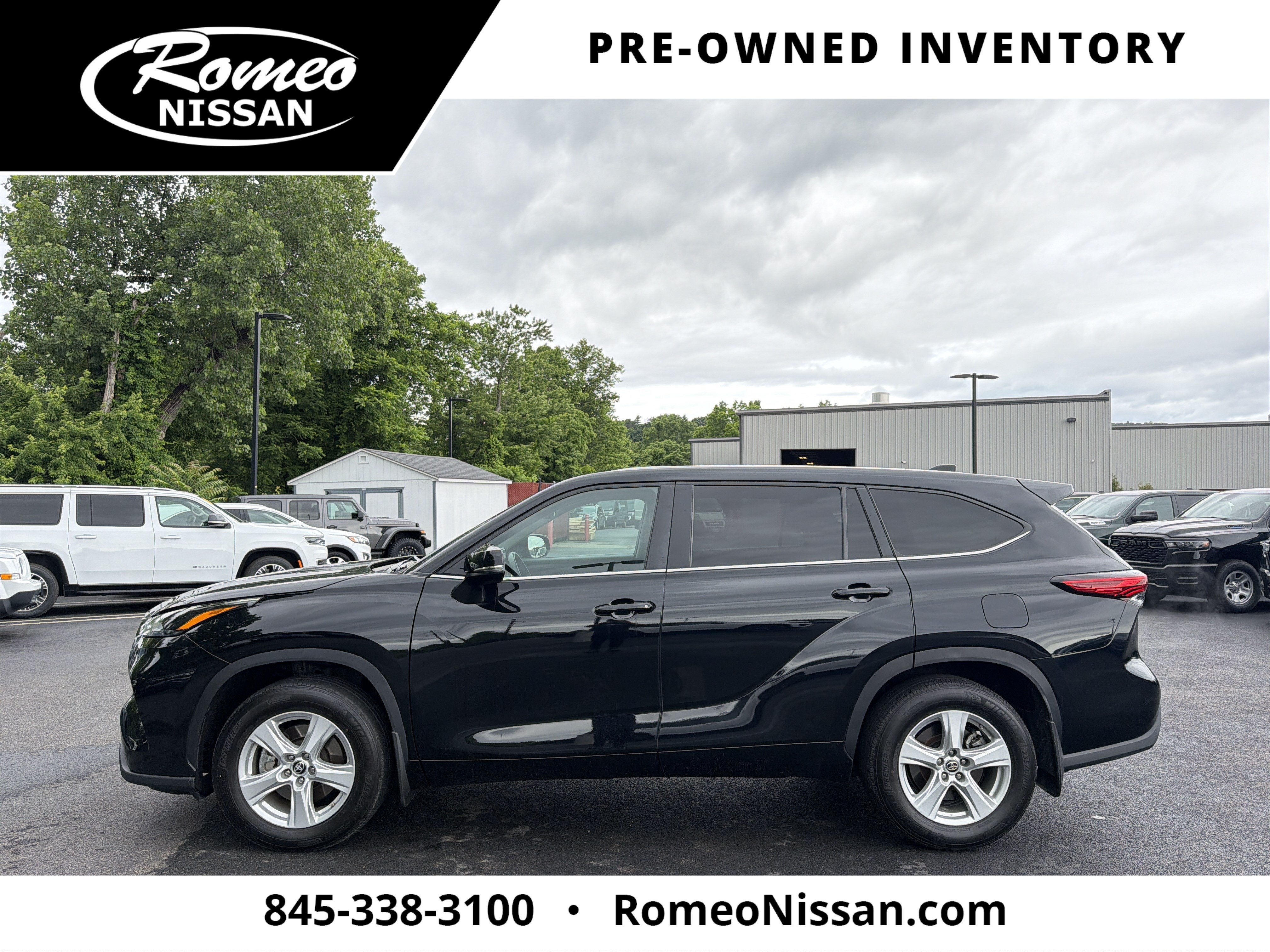 2023 Toyota Highlander LE