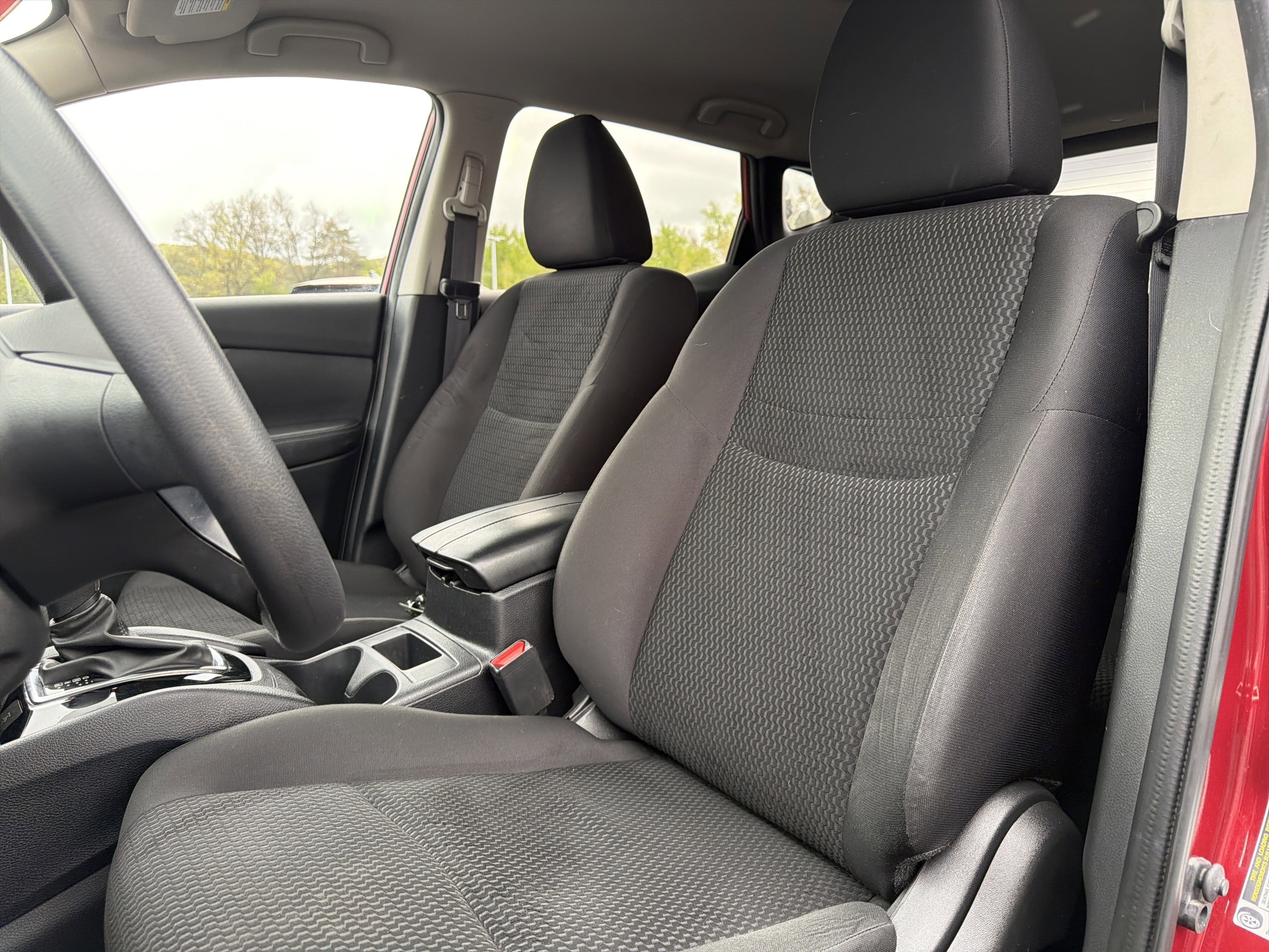 2022 Nissan Rogue Sport S