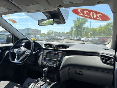 2022 Nissan Rogue Sport SV