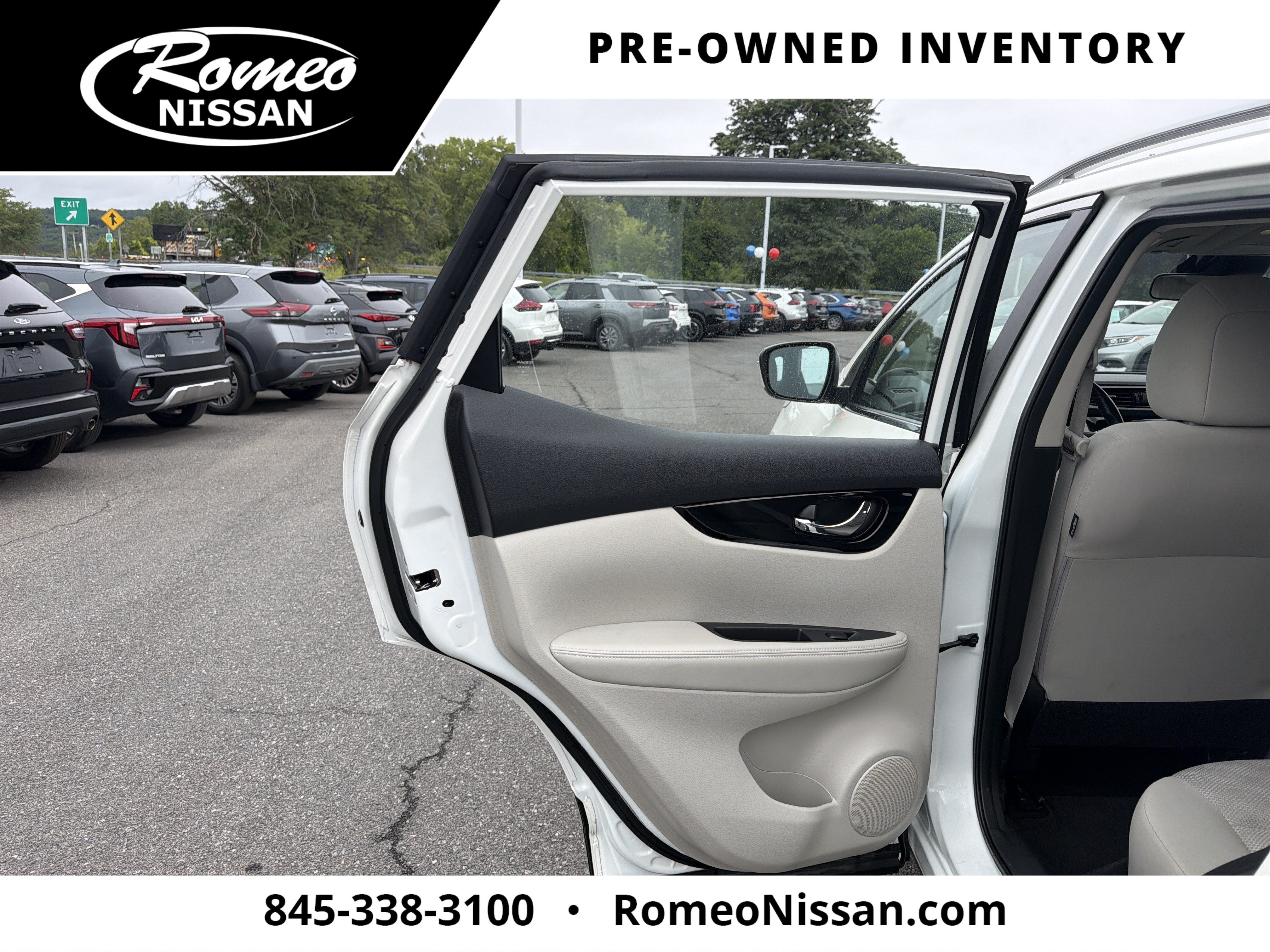 2021 Nissan Rogue Sport SV