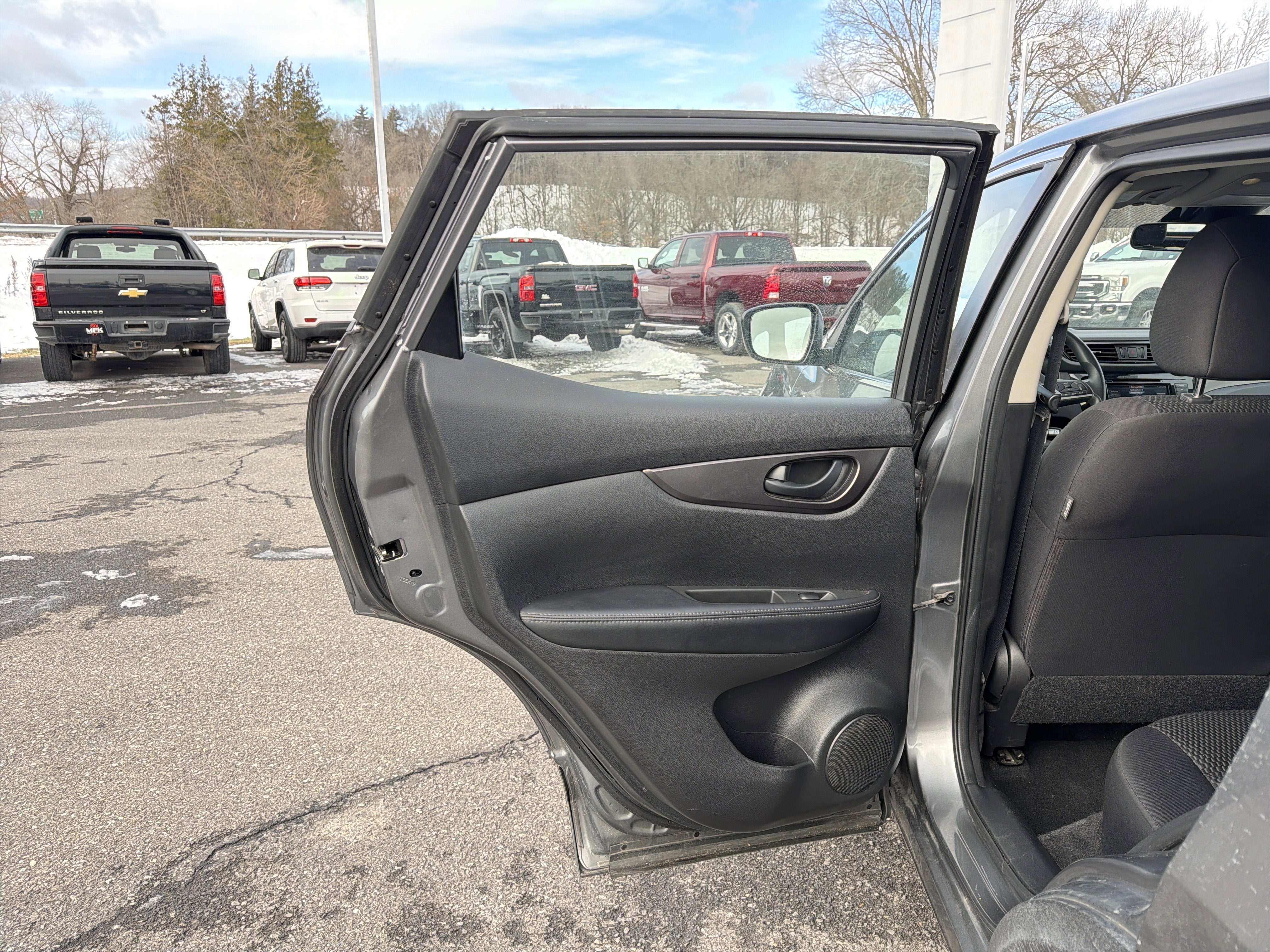 2020 Nissan Rogue Sport S