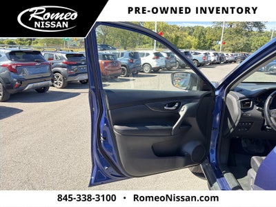 2020 Nissan Rogue SV