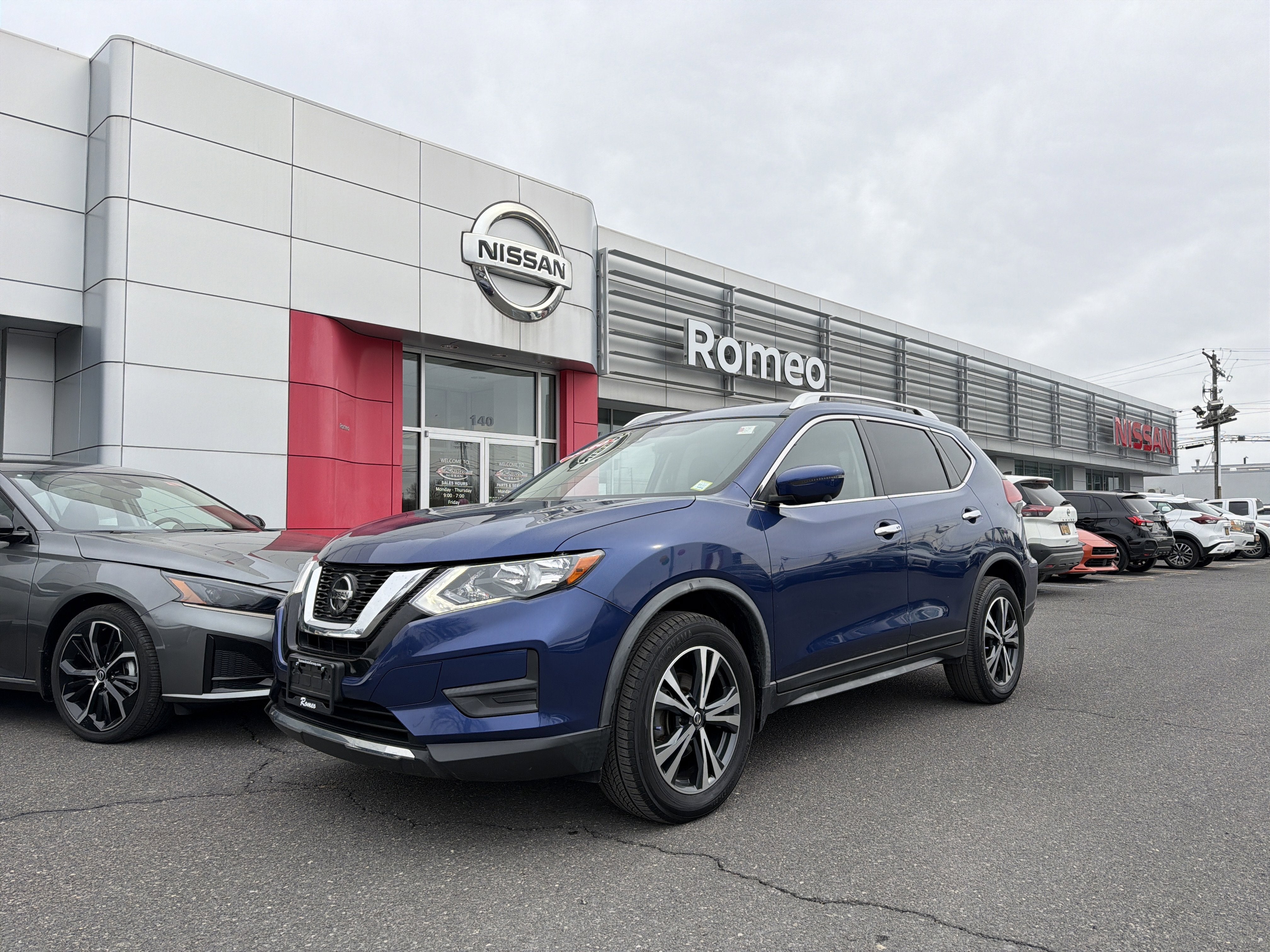 2020 Nissan Rogue SV
