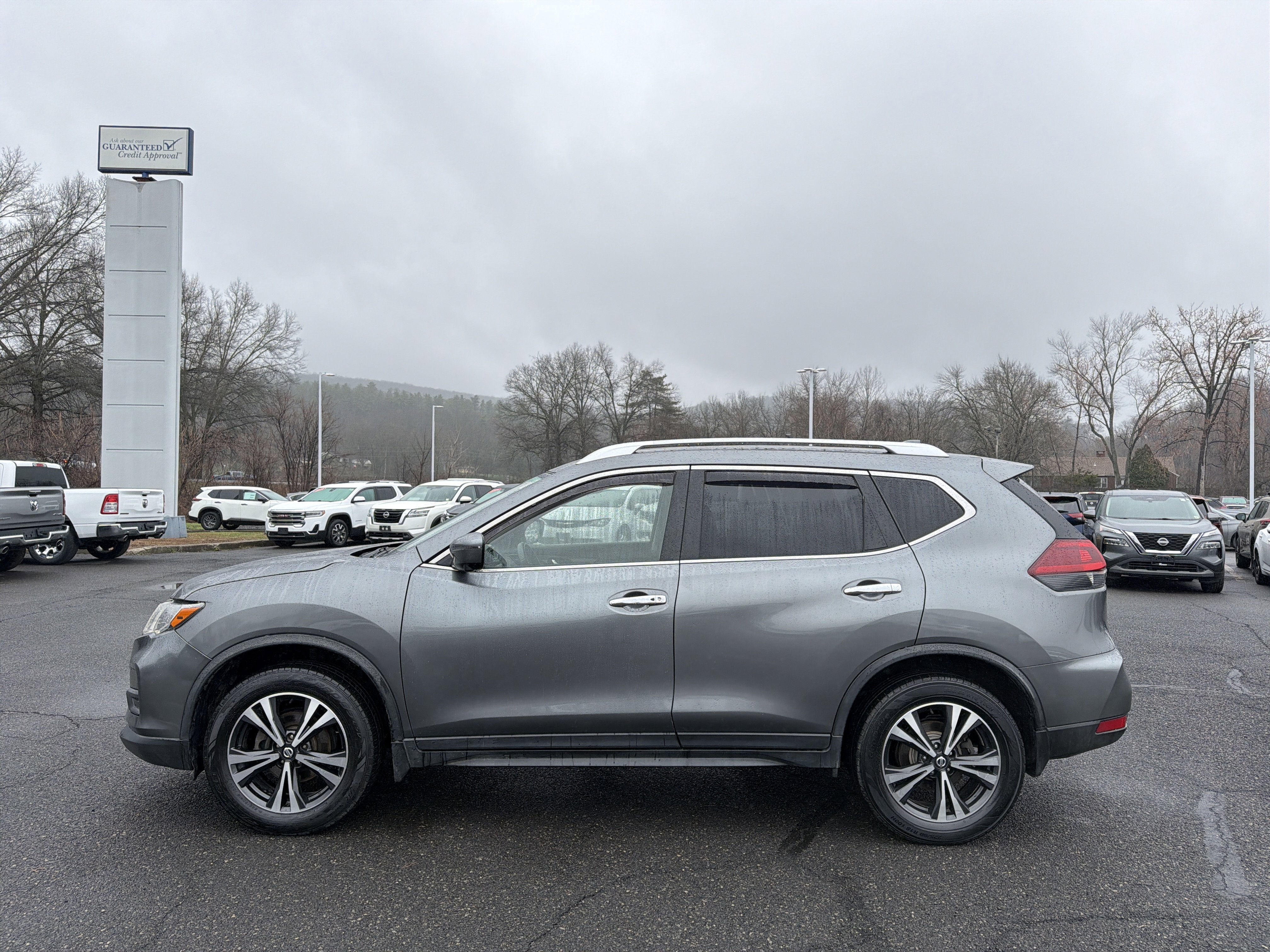 2019 Nissan Rogue SV
