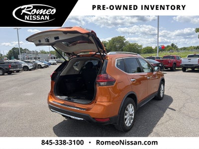 2020 Nissan Rogue SV