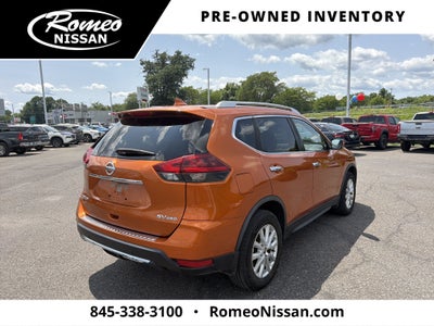 2020 Nissan Rogue SV