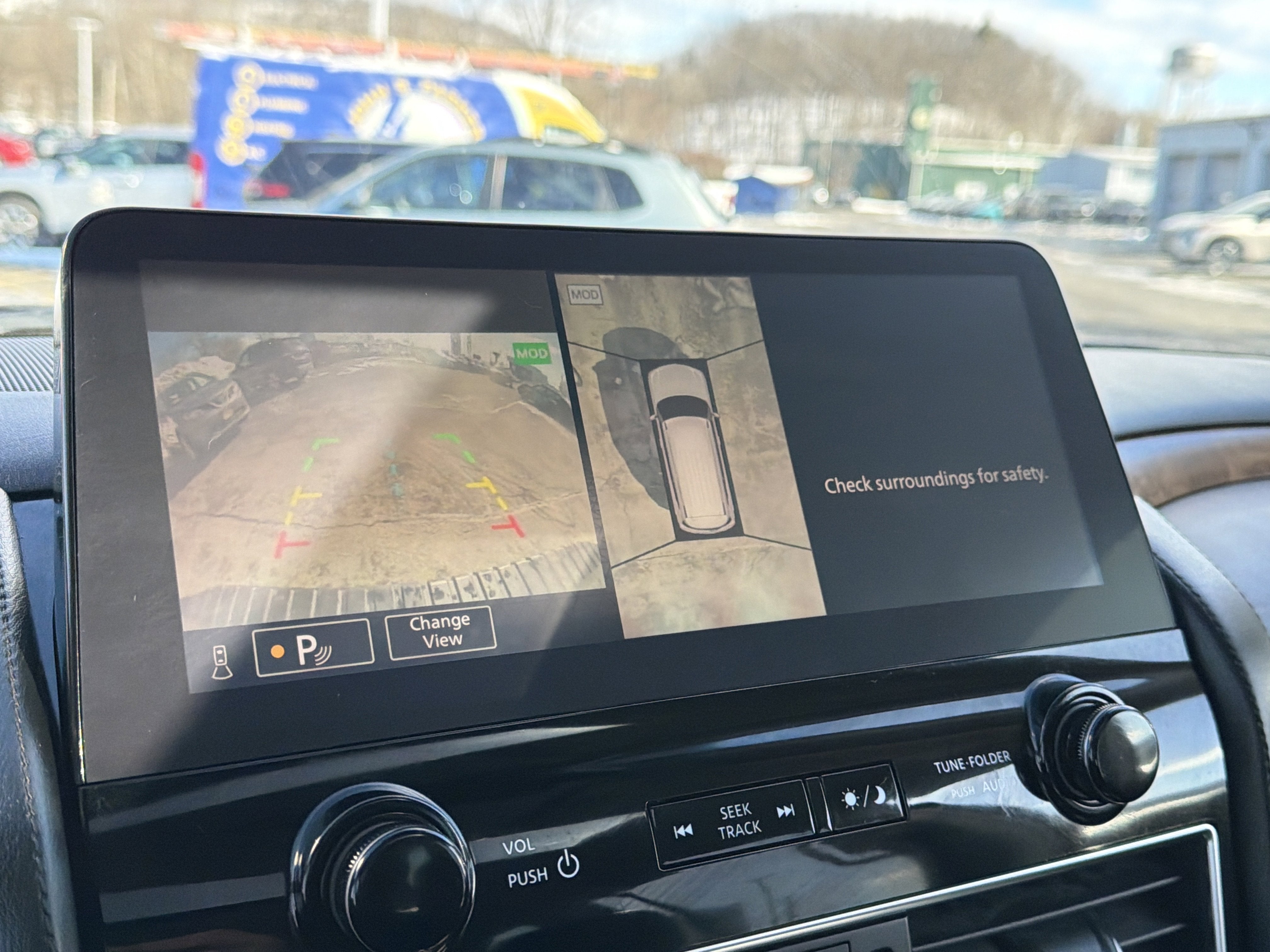 2022 Nissan Armada SL