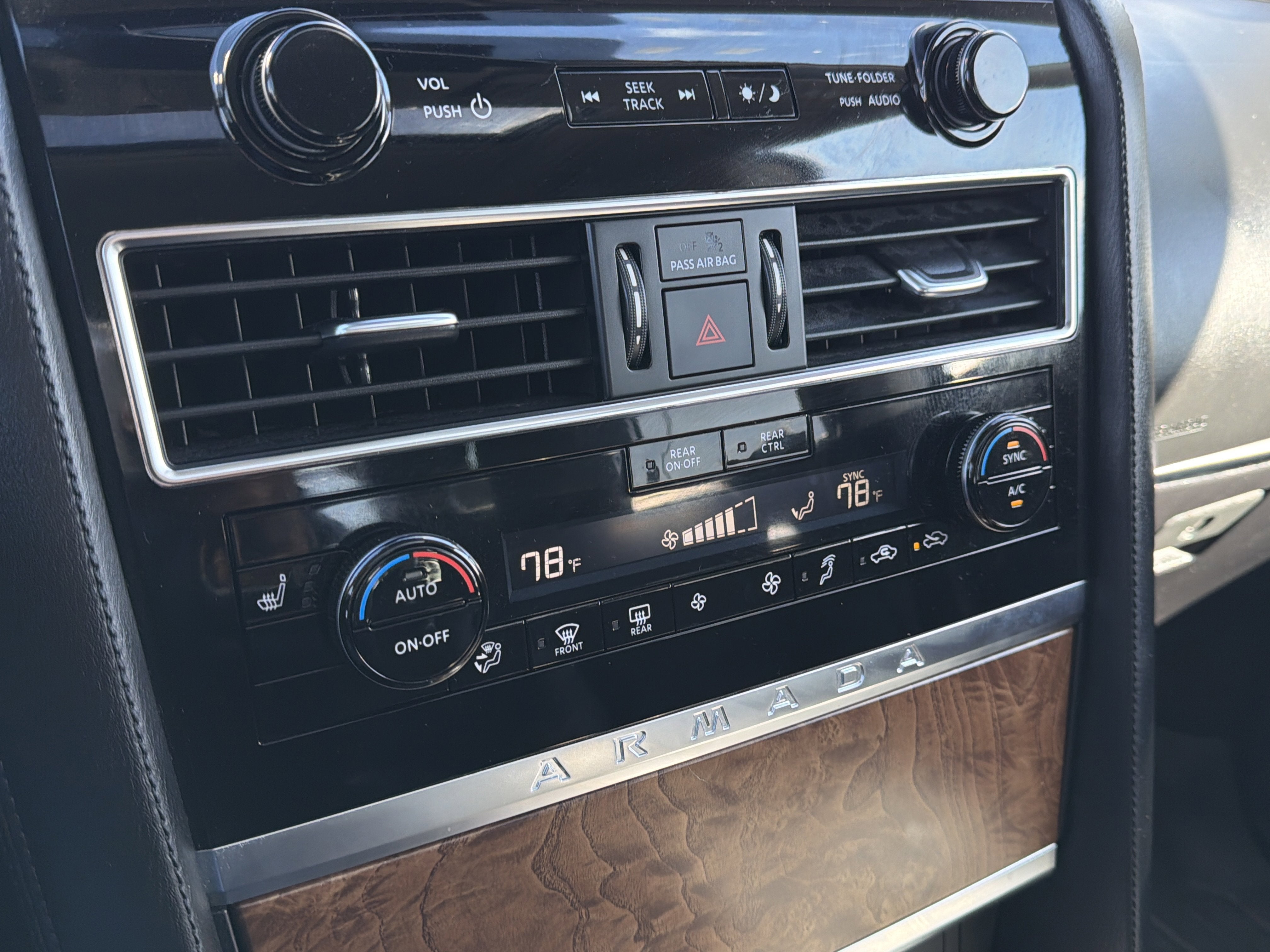 2022 Nissan Armada SL