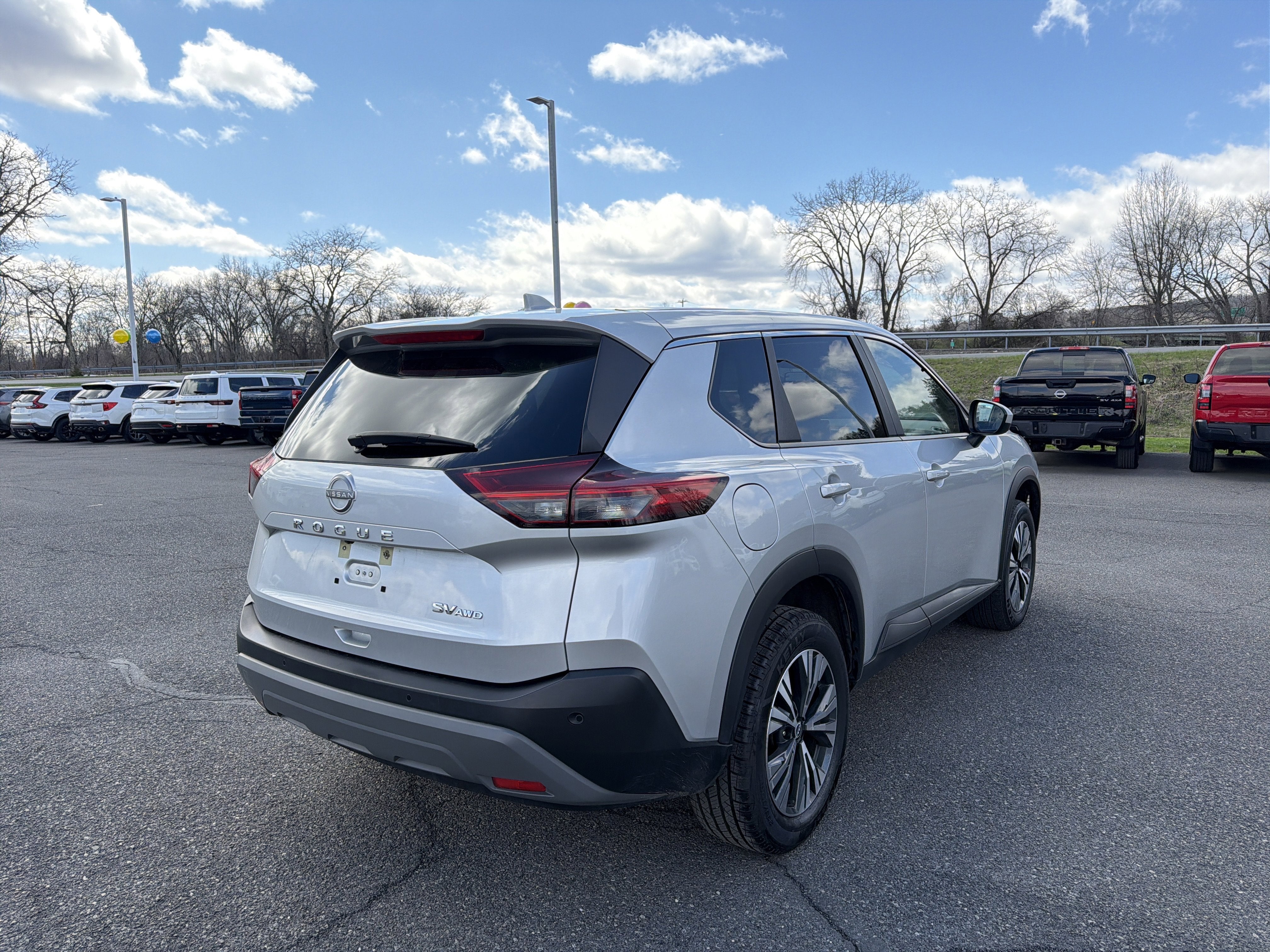 2023 Nissan Rogue SV