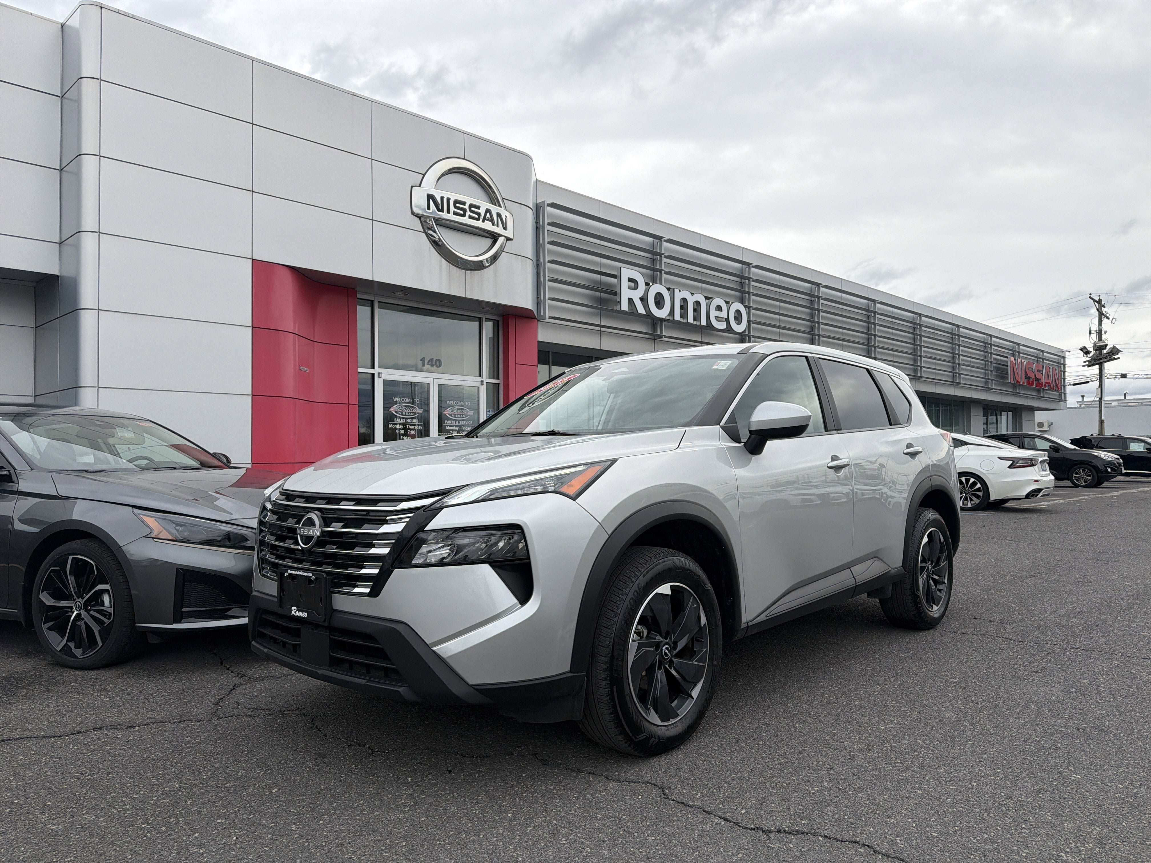 2025 Nissan Rogue SV