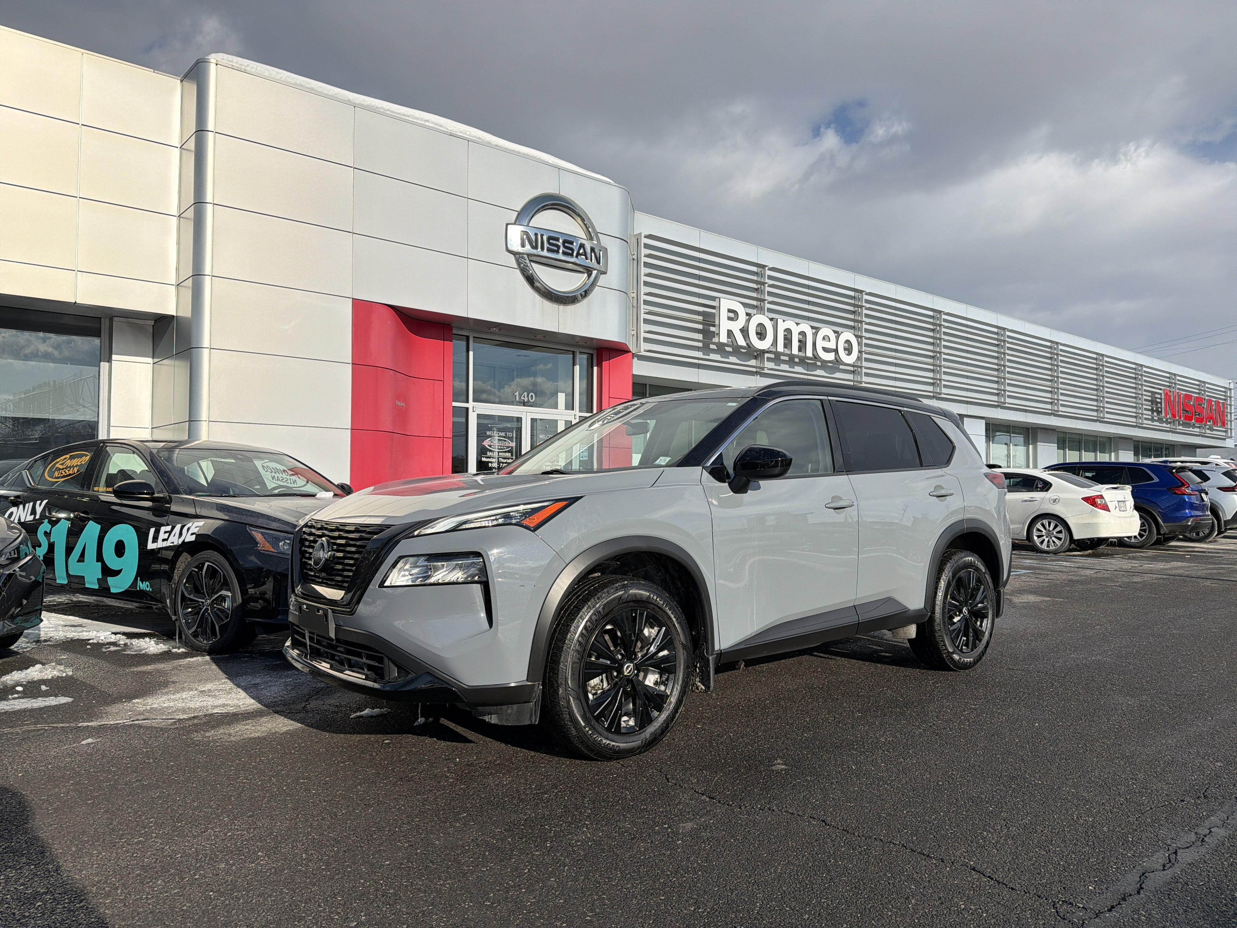 2023 Nissan Rogue SV