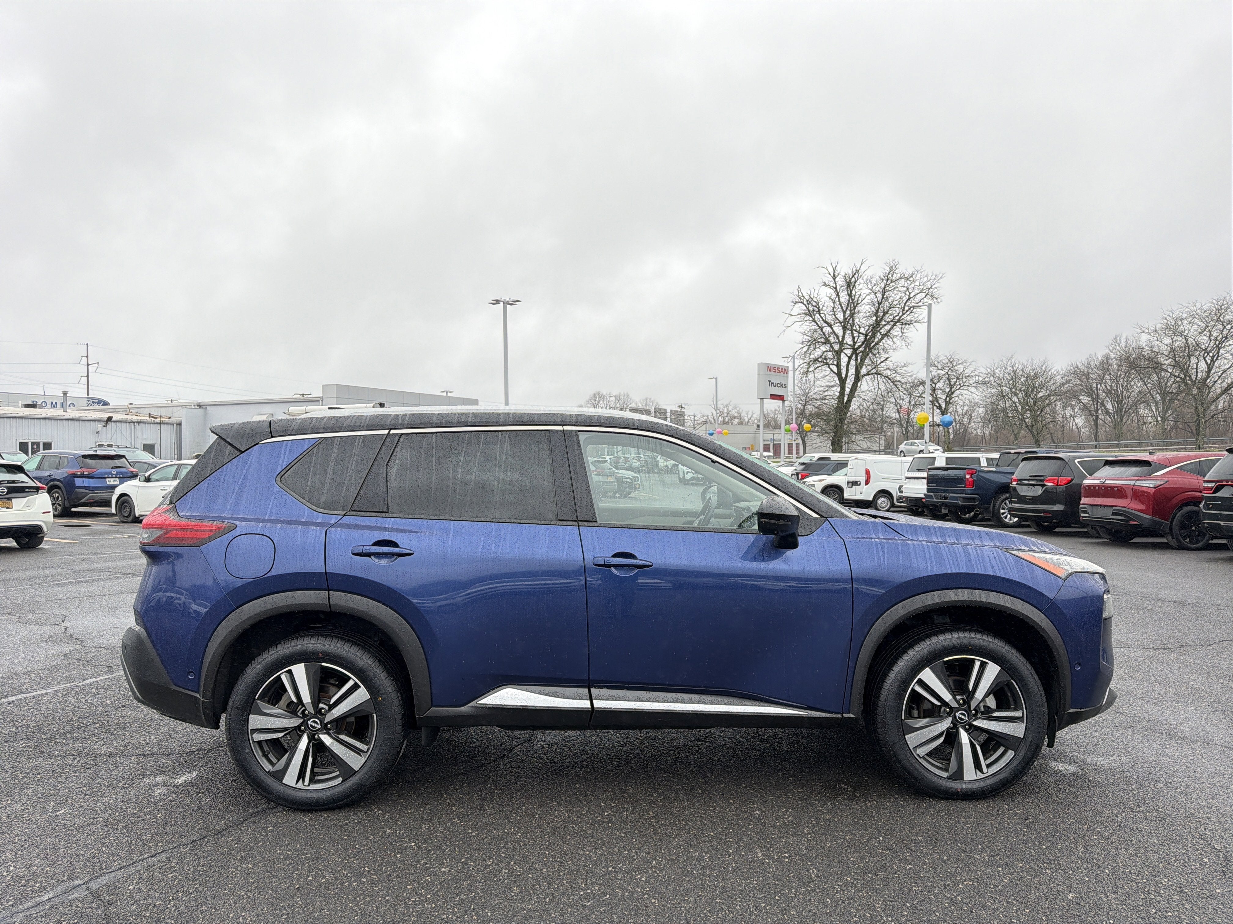 2023 Nissan Rogue SL