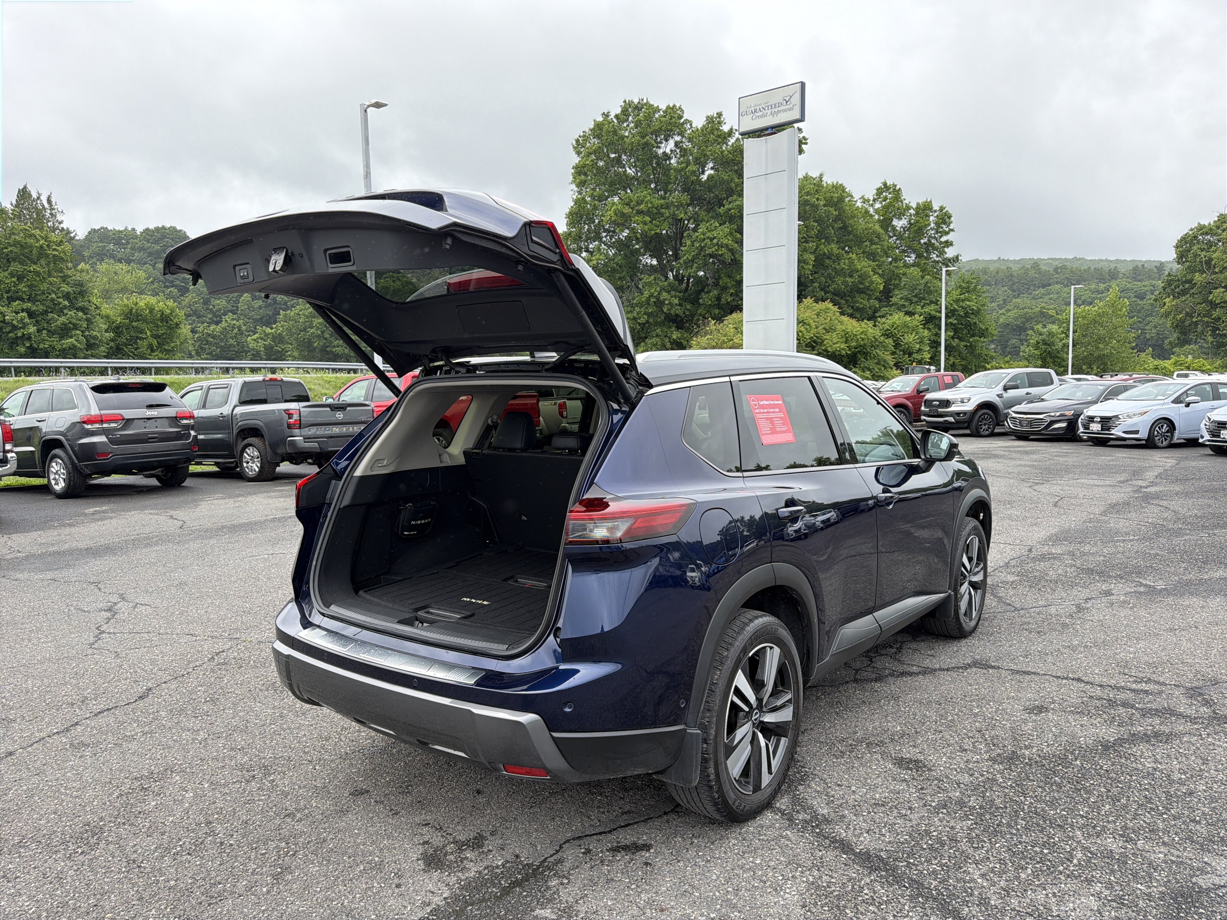 2025 Nissan Rogue SL