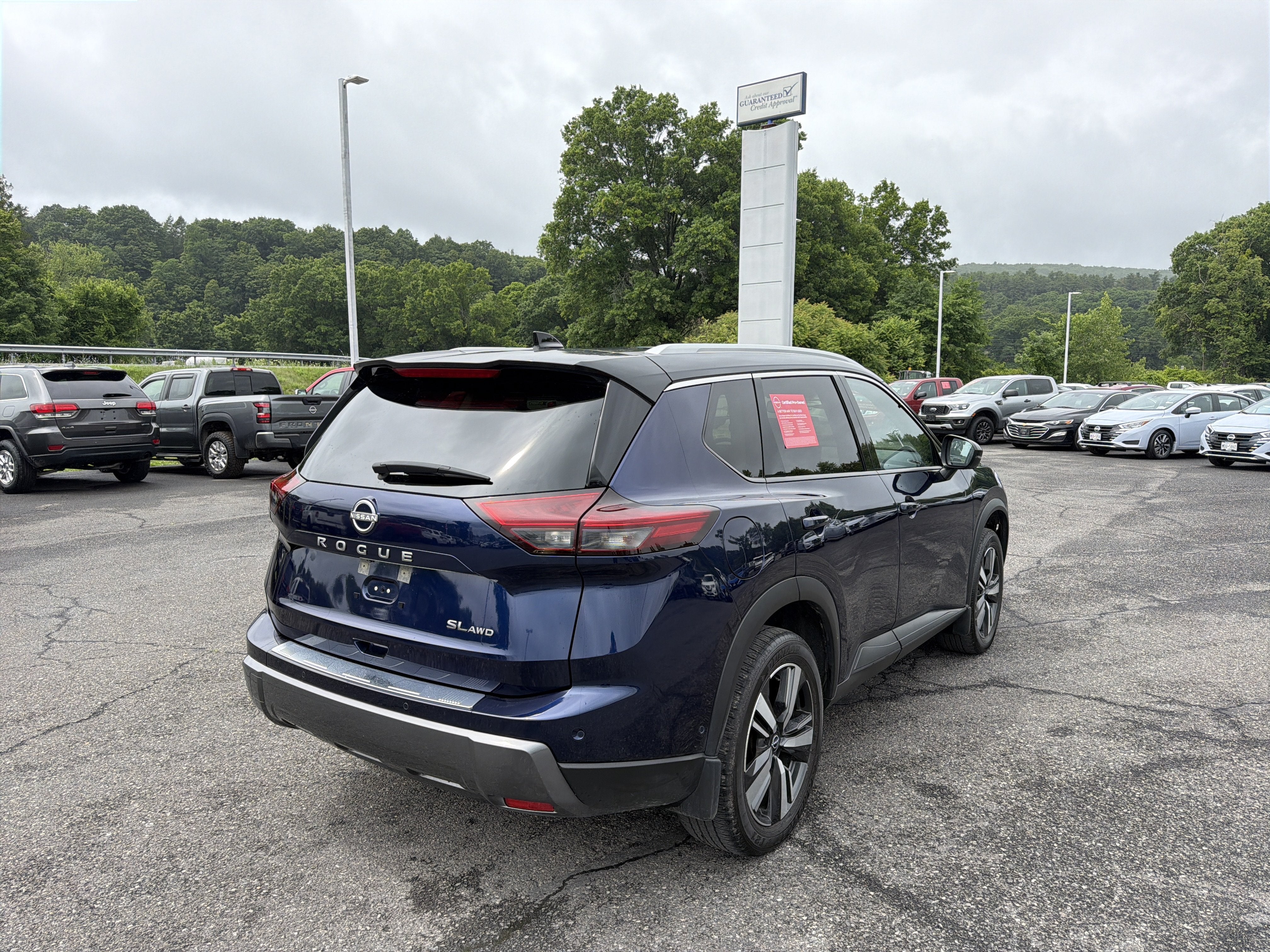 2025 Nissan Rogue SL