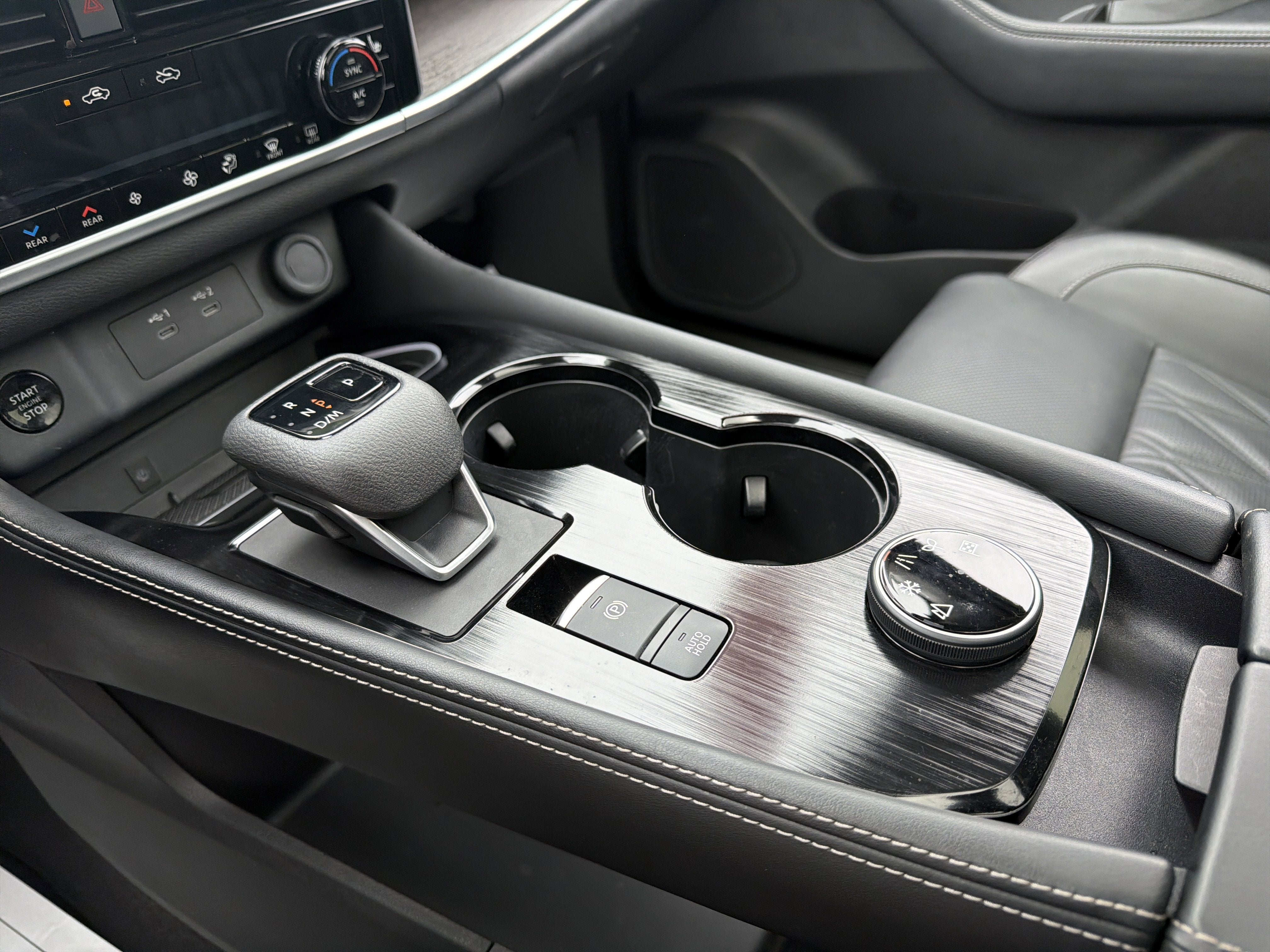 2025 Nissan Rogue Platinum