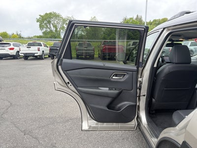 2025 Nissan Rogue Platinum
