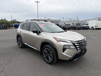 2025 Nissan Rogue Platinum