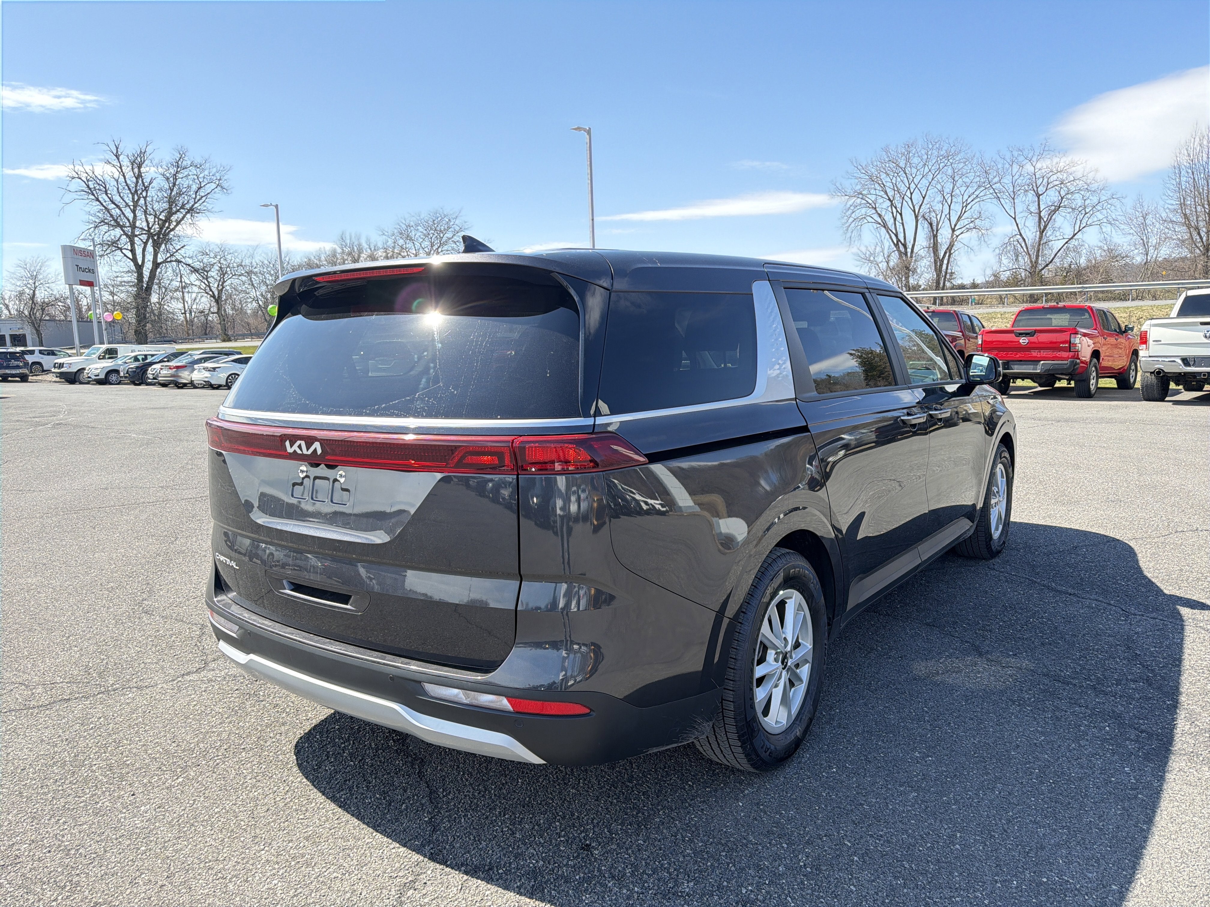 2024 Kia Carnival LX