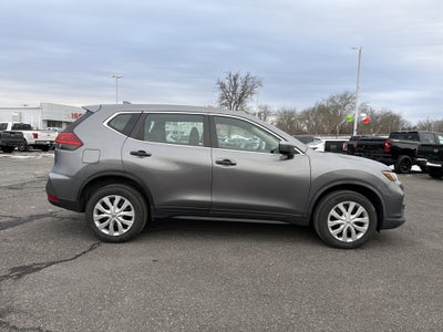 2017 Nissan Rogue S