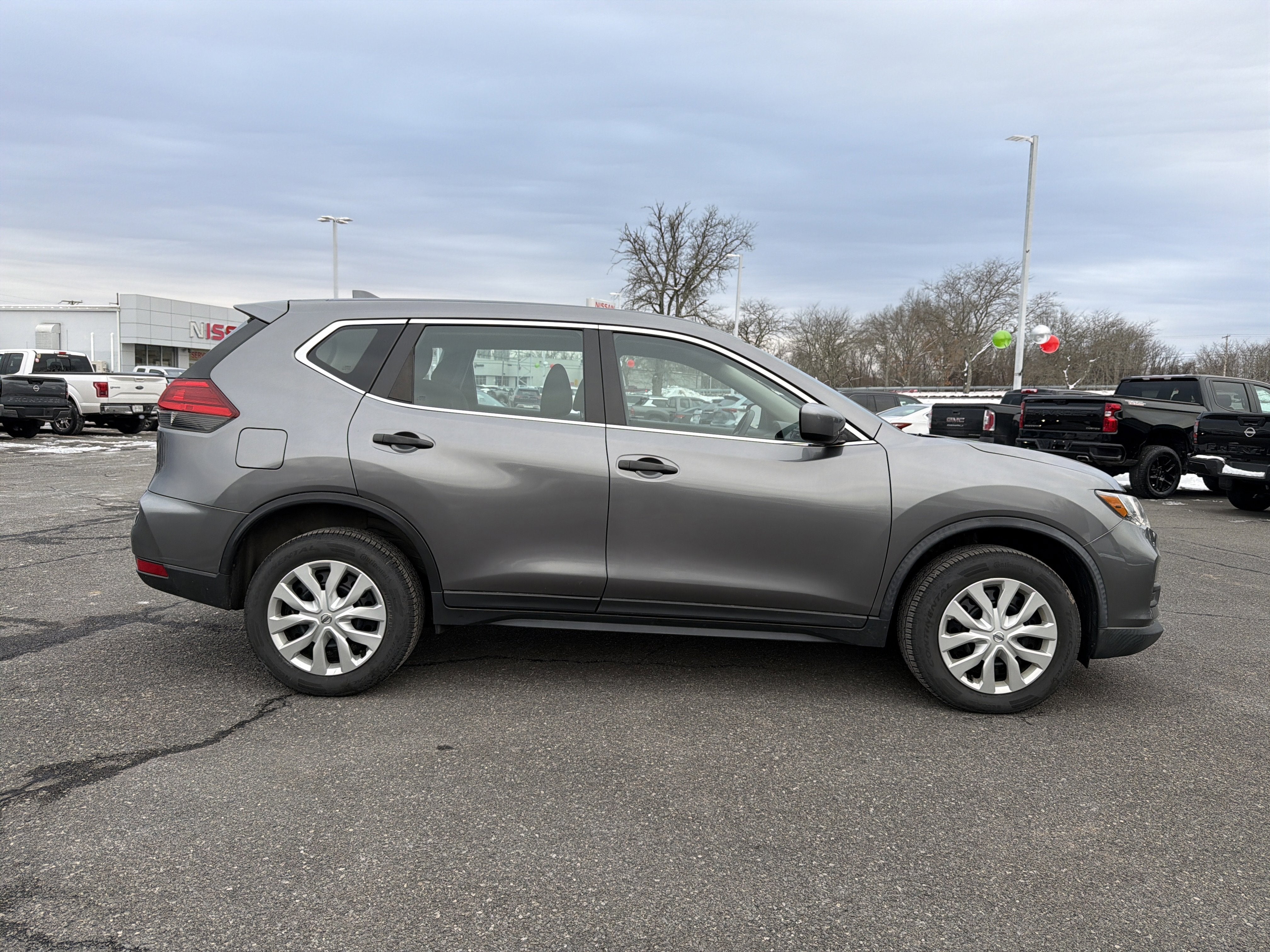 2017 Nissan Rogue S