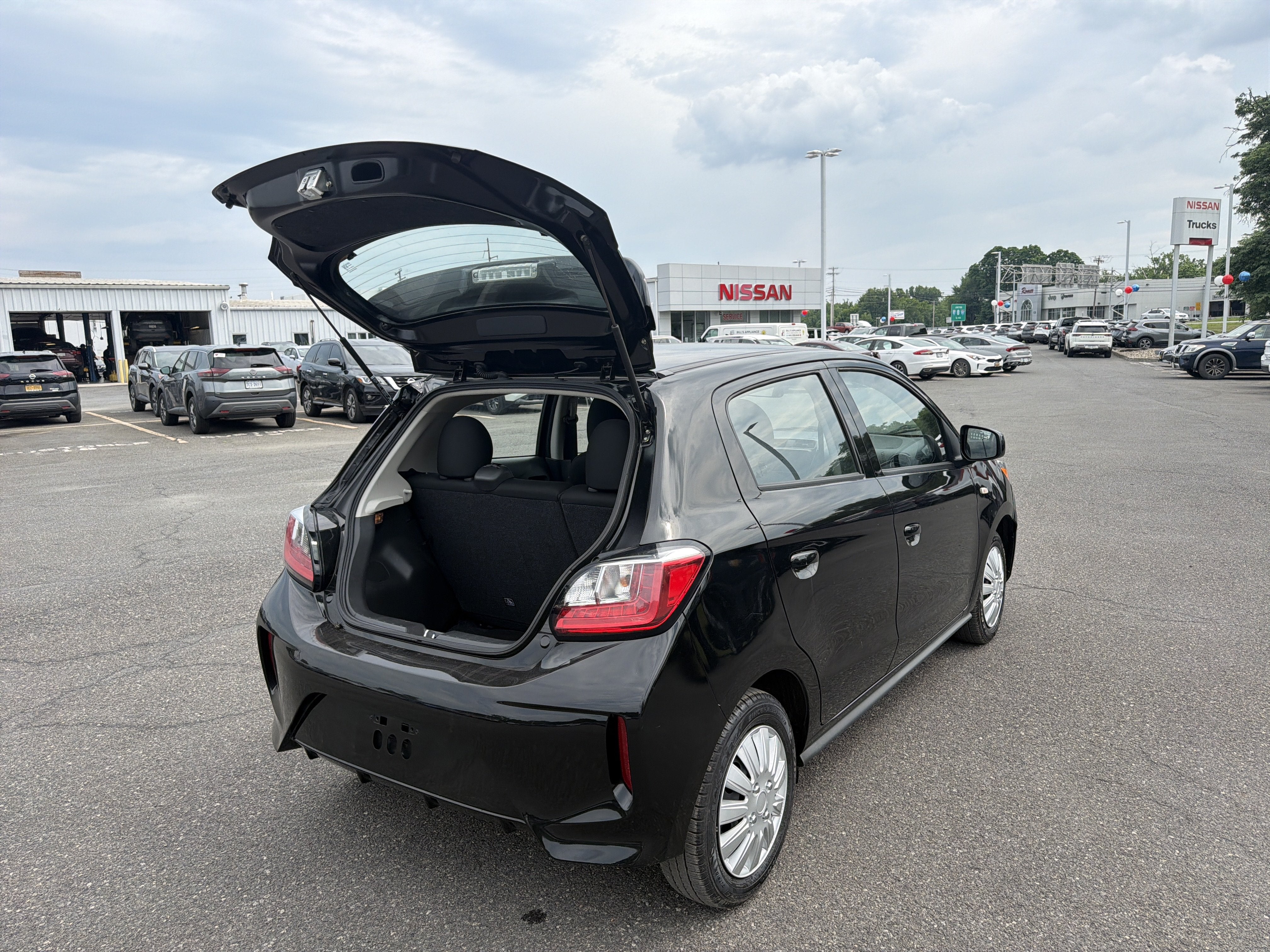 2024 Mitsubishi Mirage ES