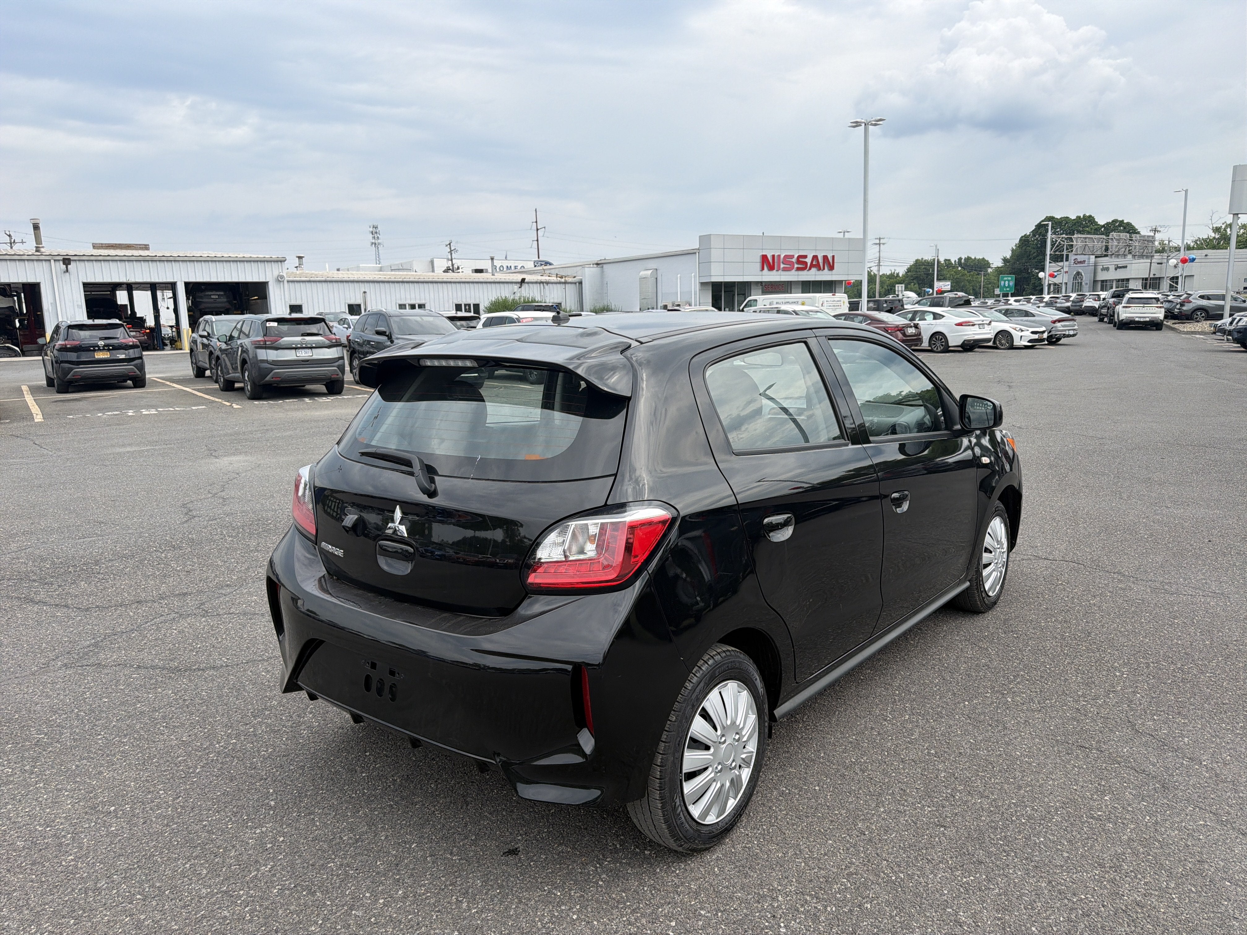 2024 Mitsubishi Mirage ES