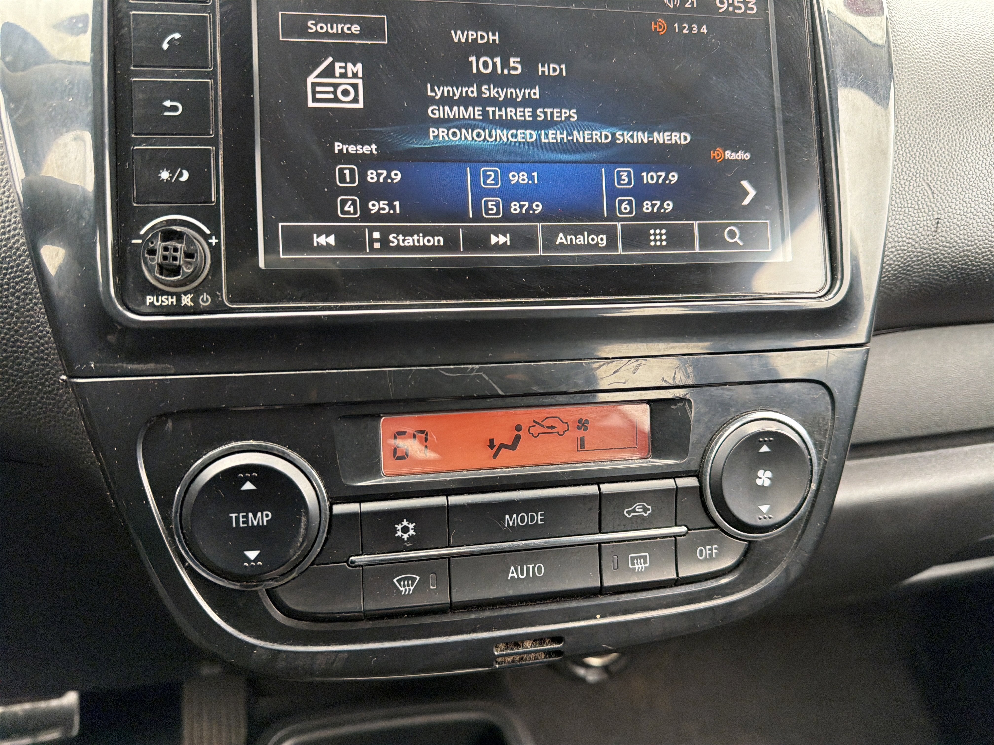 2023 Mitsubishi Mirage G4 ES