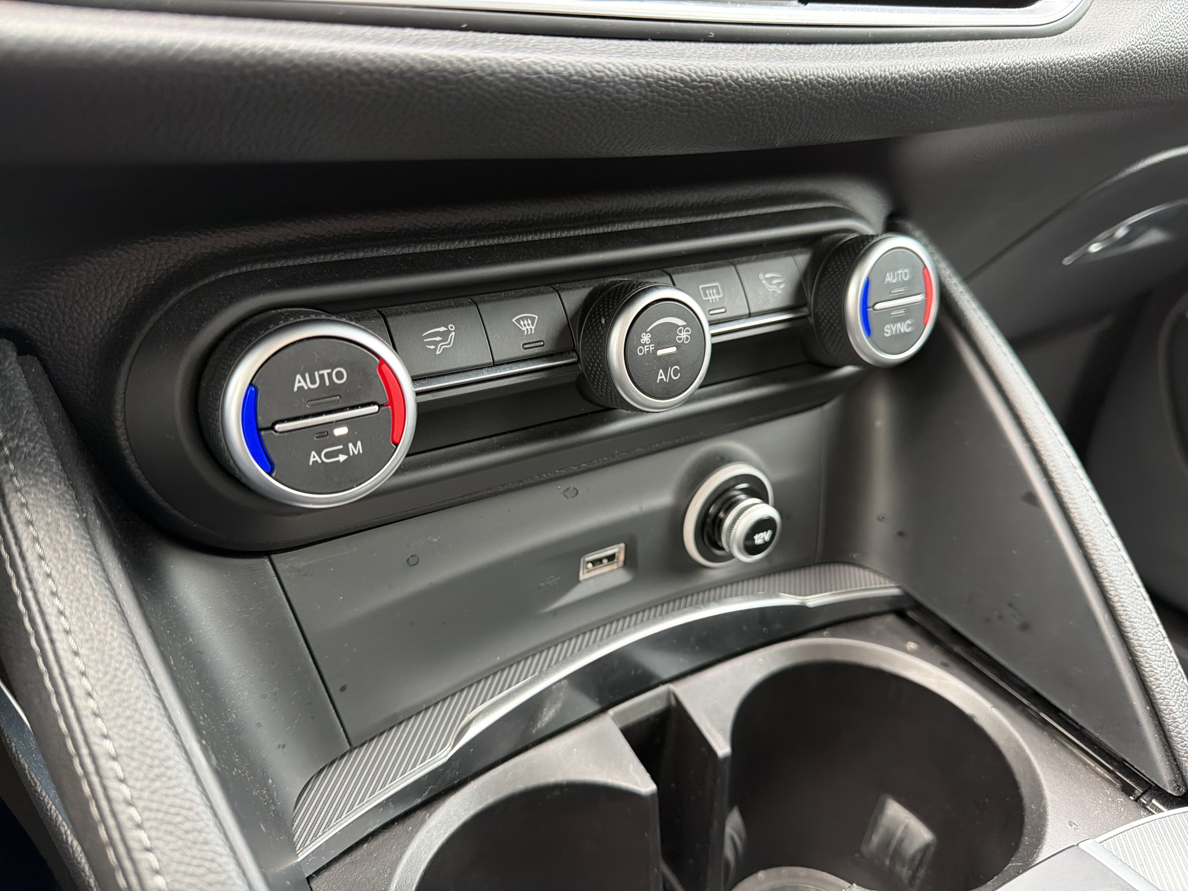 2018 Alfa Romeo Stelvio Base