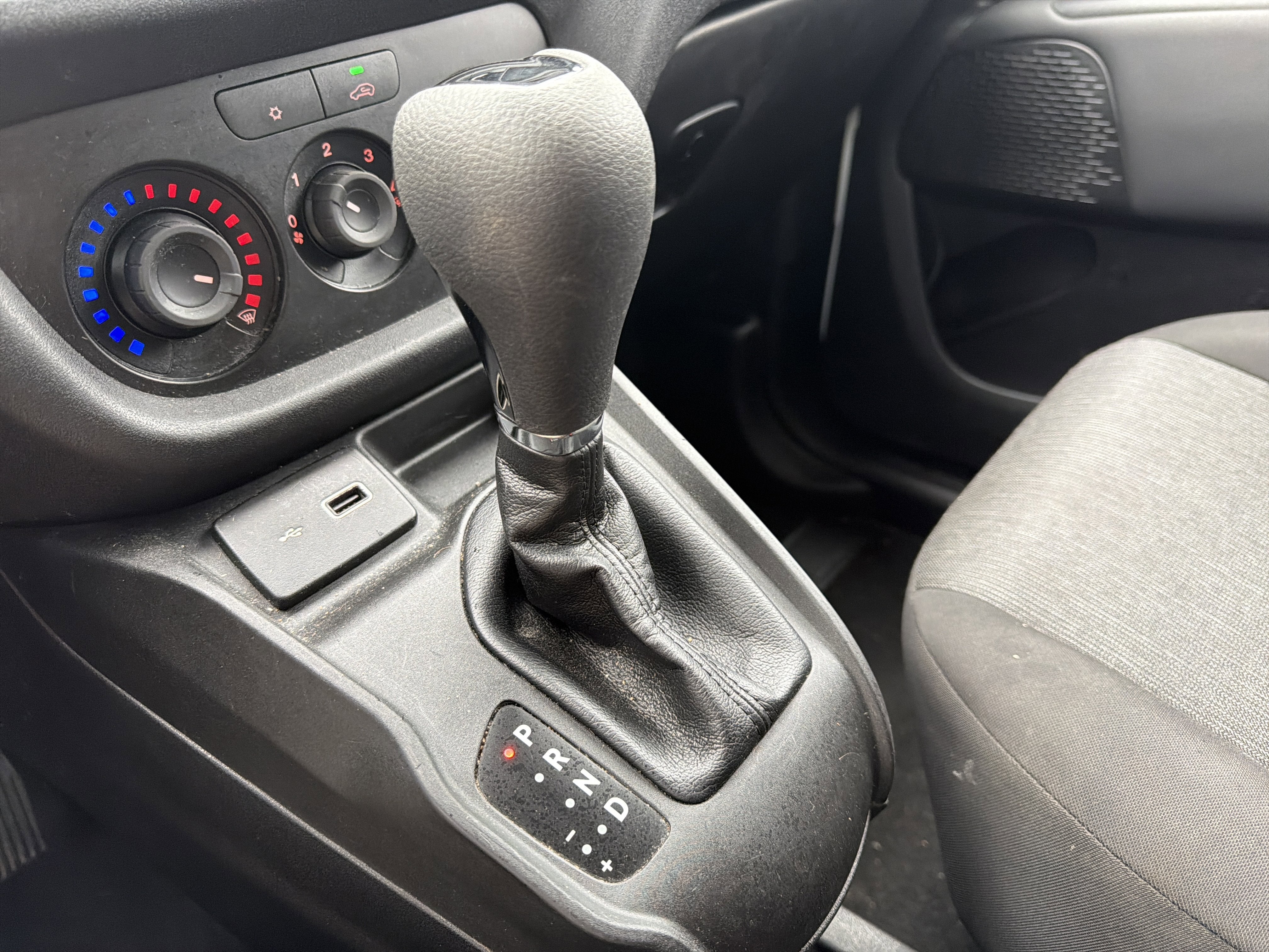 2022 RAM ProMaster City Base